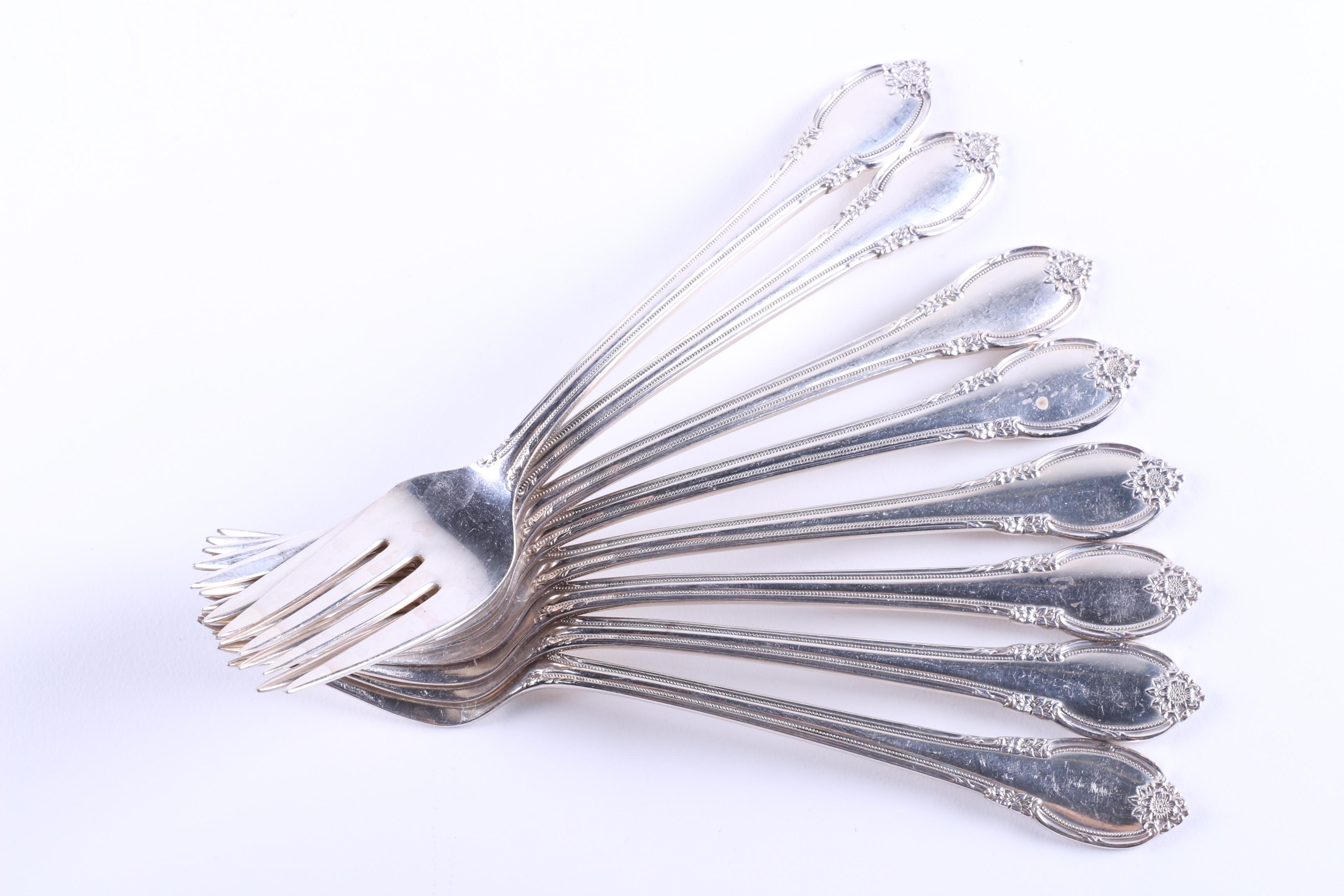 1847 Rogers Bros. "Remembrance" Flatware Set