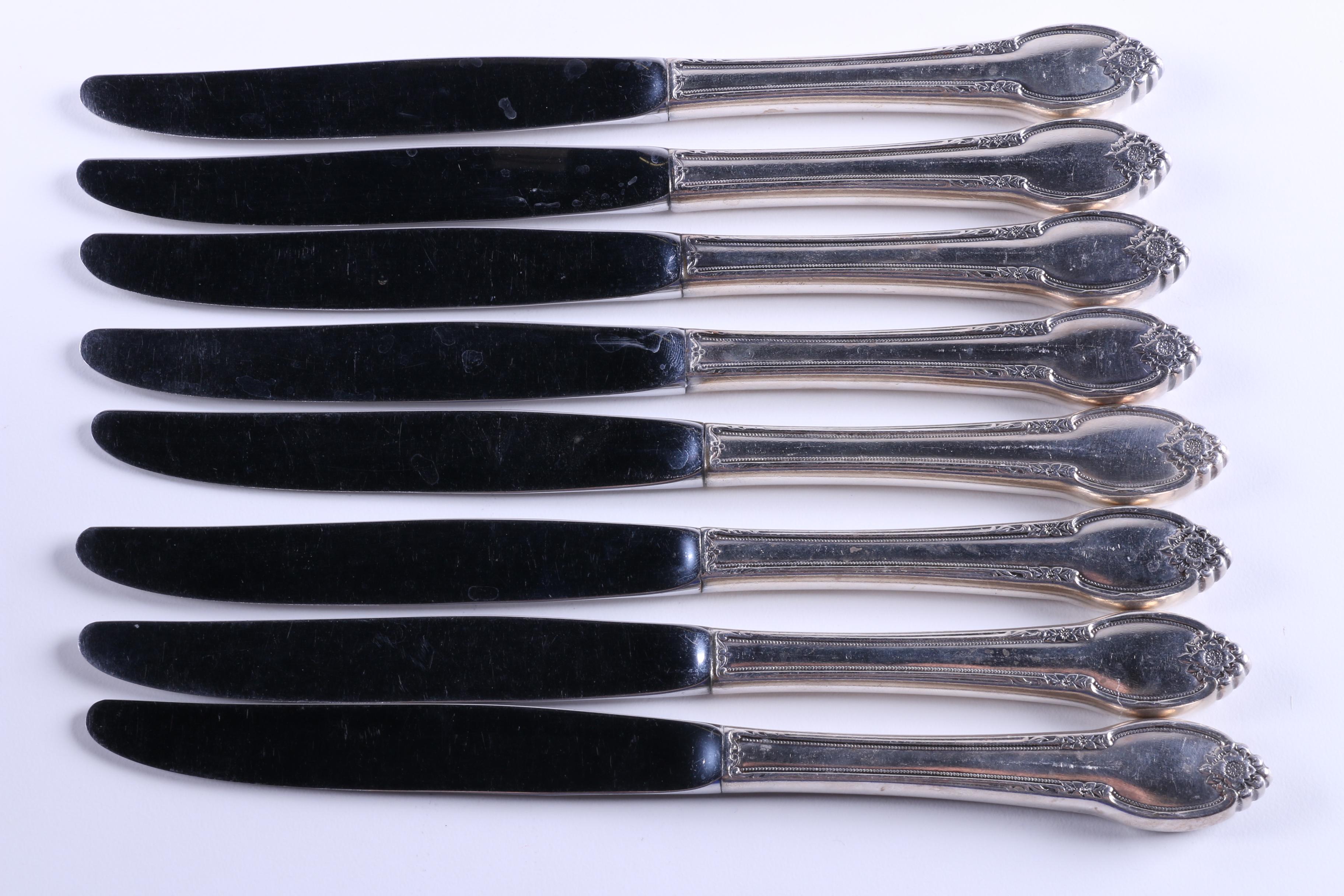 1847 Rogers Bros. "Remembrance" Flatware Set