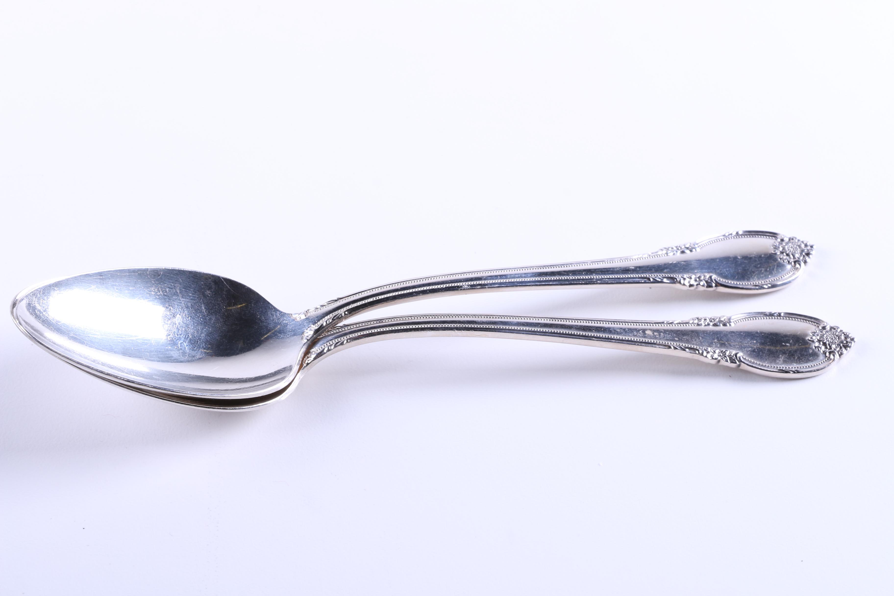 1847 Rogers Bros. "Remembrance" Flatware Set