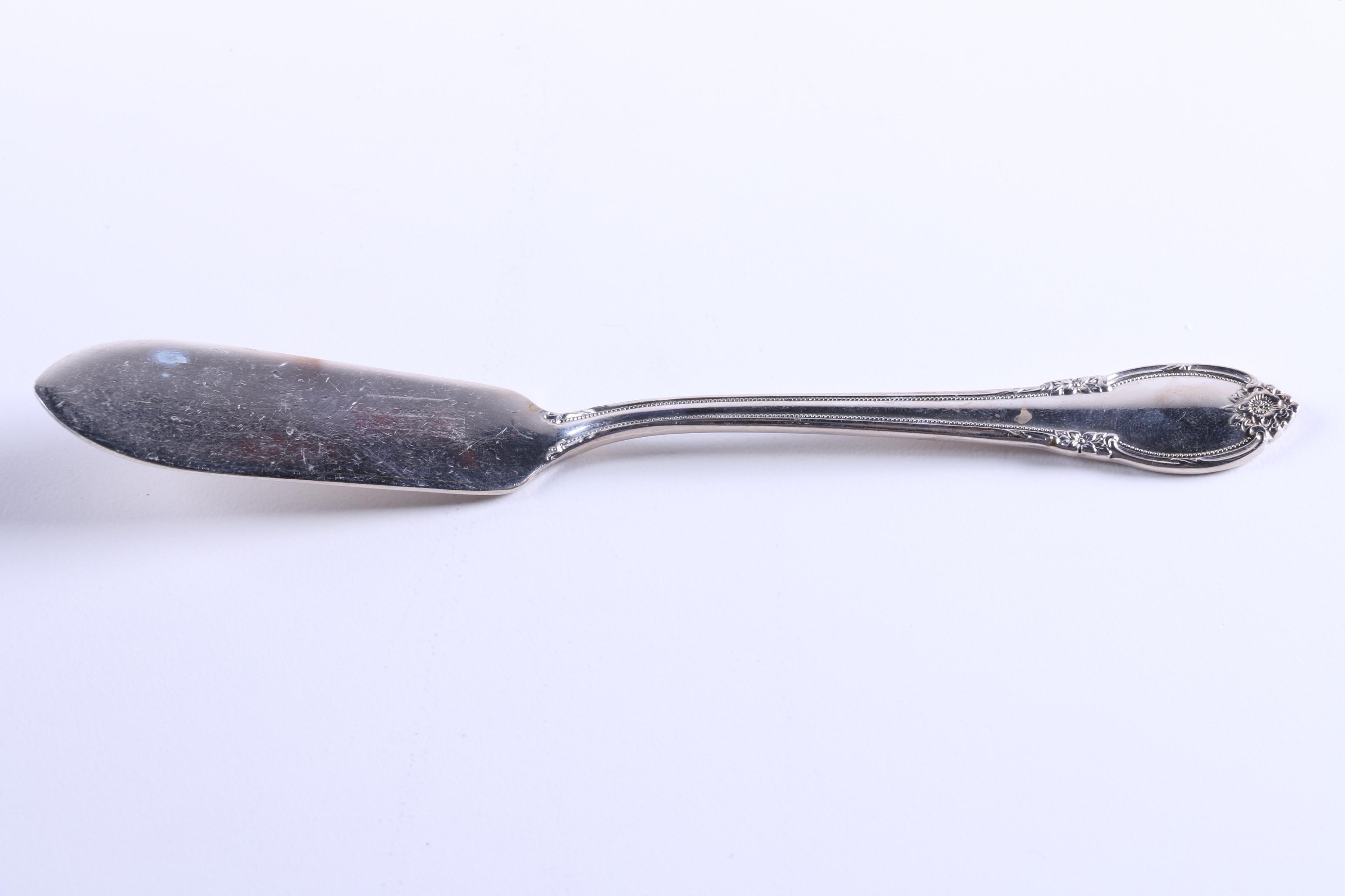 1847 Rogers Bros. "Remembrance" Flatware Set