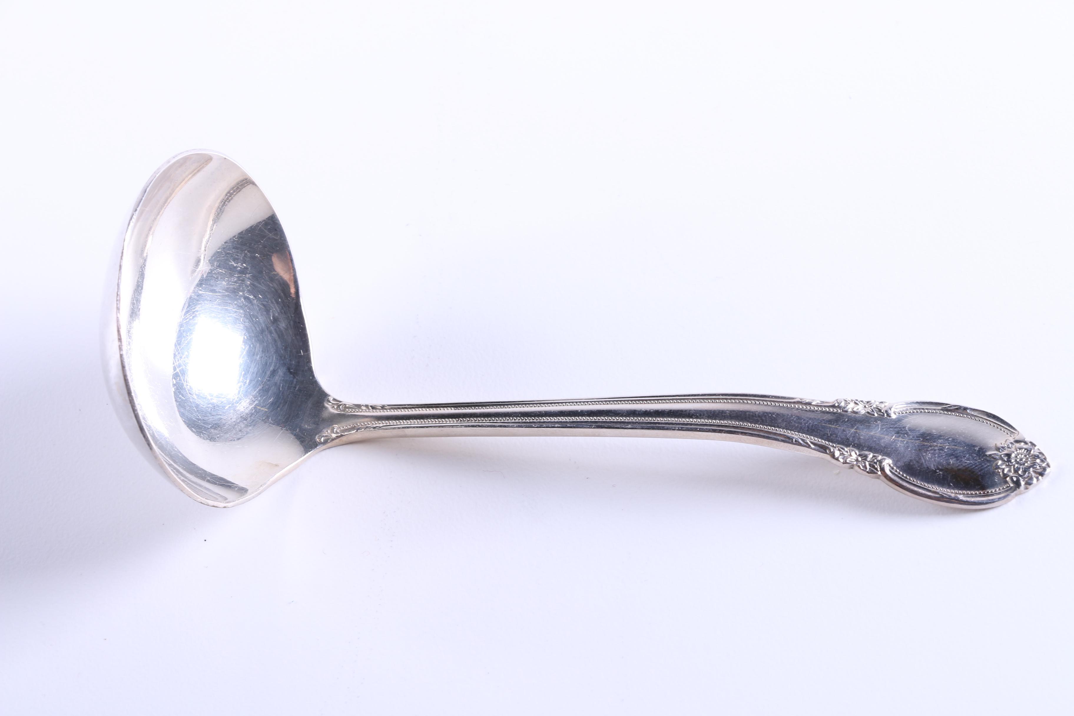 1847 Rogers Bros. "Remembrance" Flatware Set