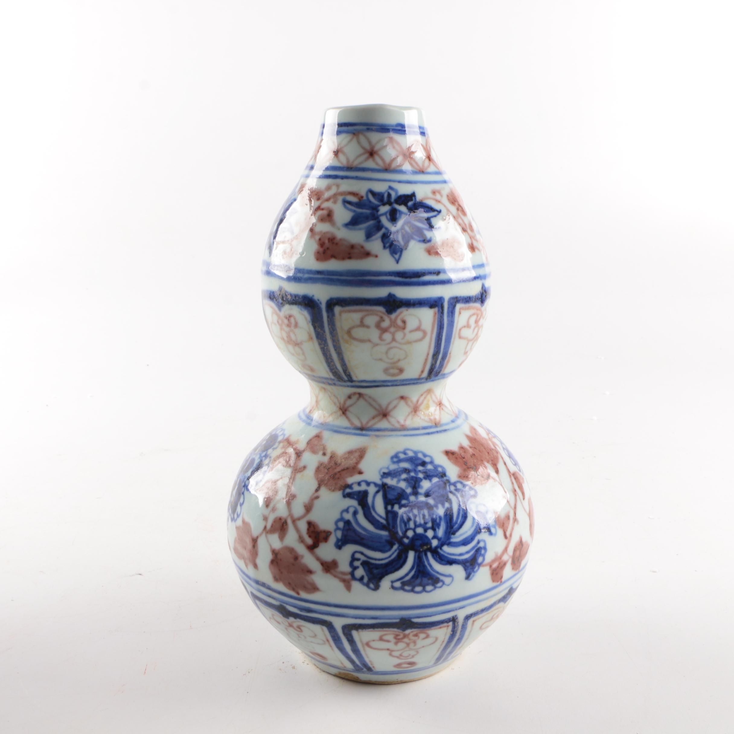 Chinese Double Gourd Ceramic Vases
