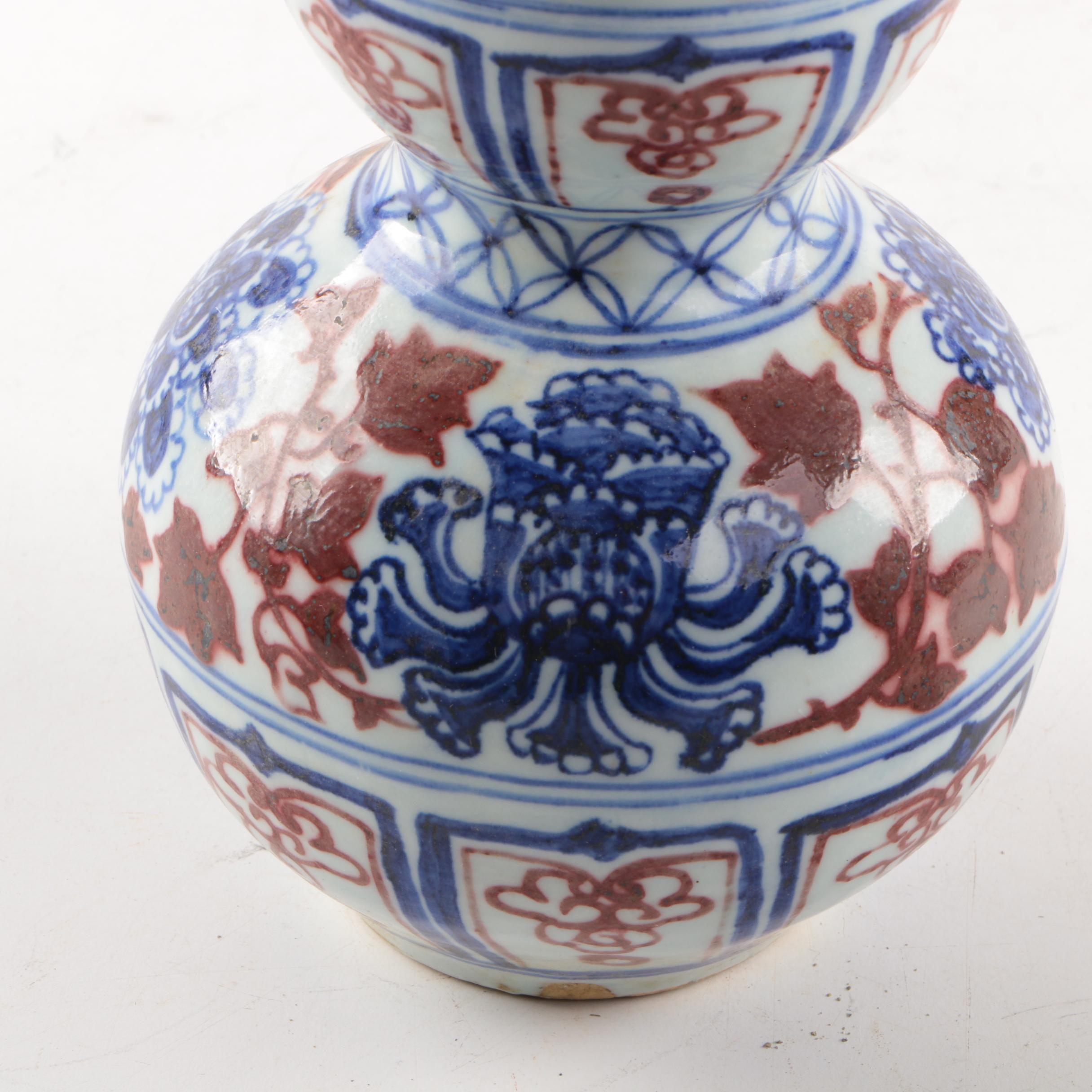 Chinese Double Gourd Ceramic Vases