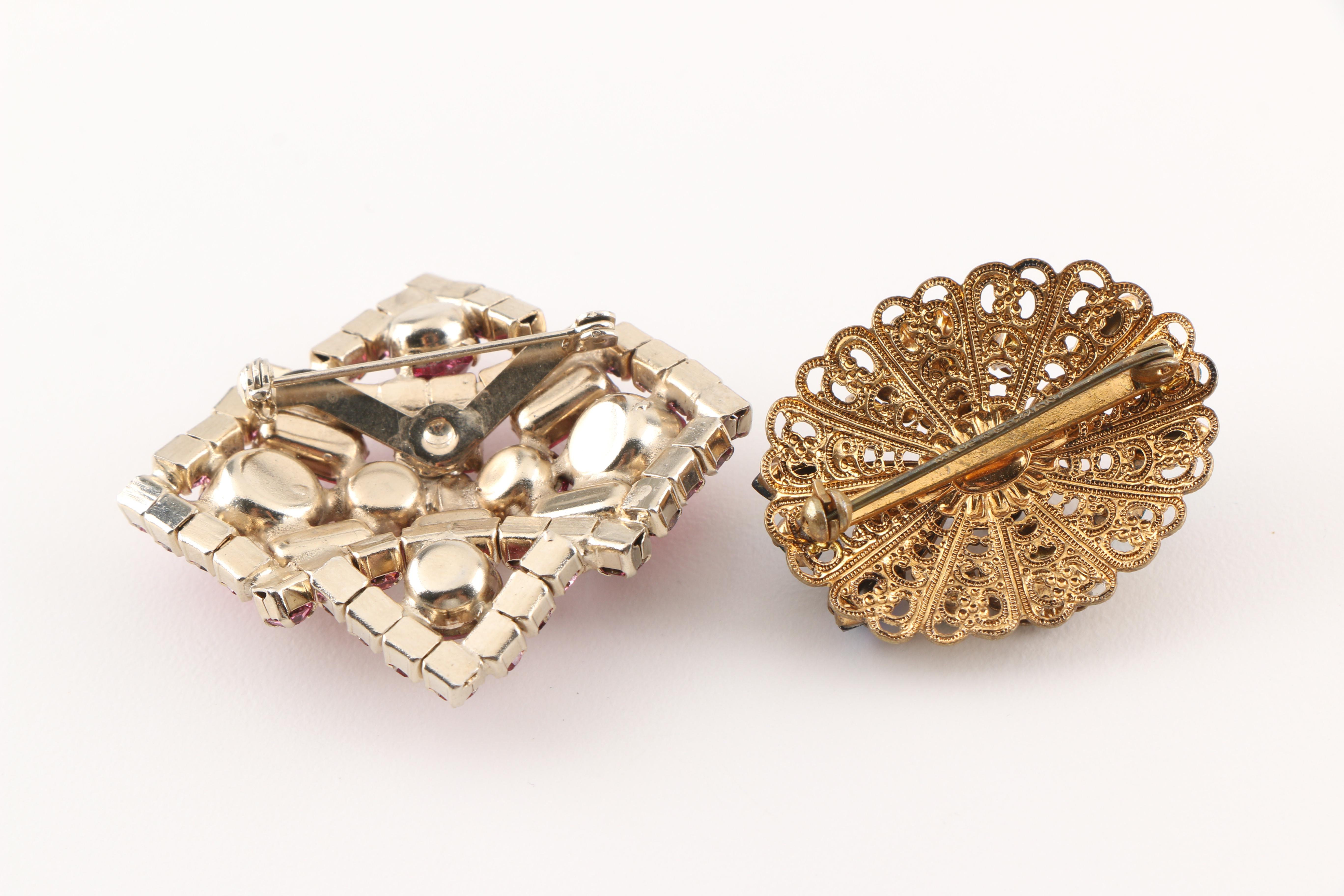 Assortment of Brooches and Earring Including Richelieu