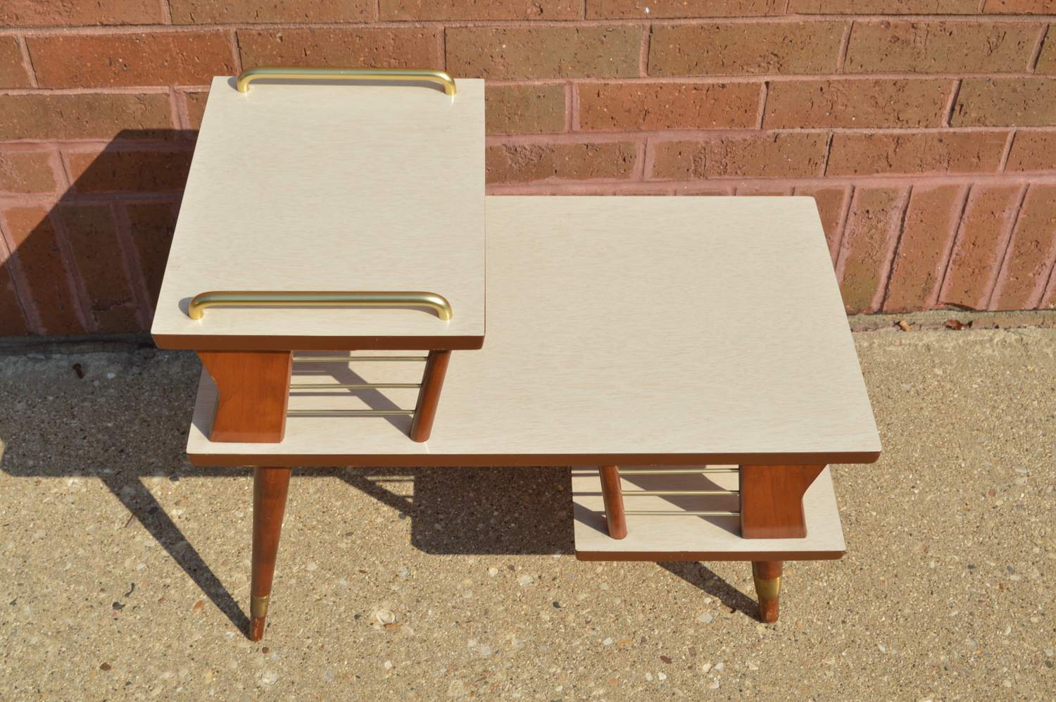 Mid Century Modern Laminate Top End Table