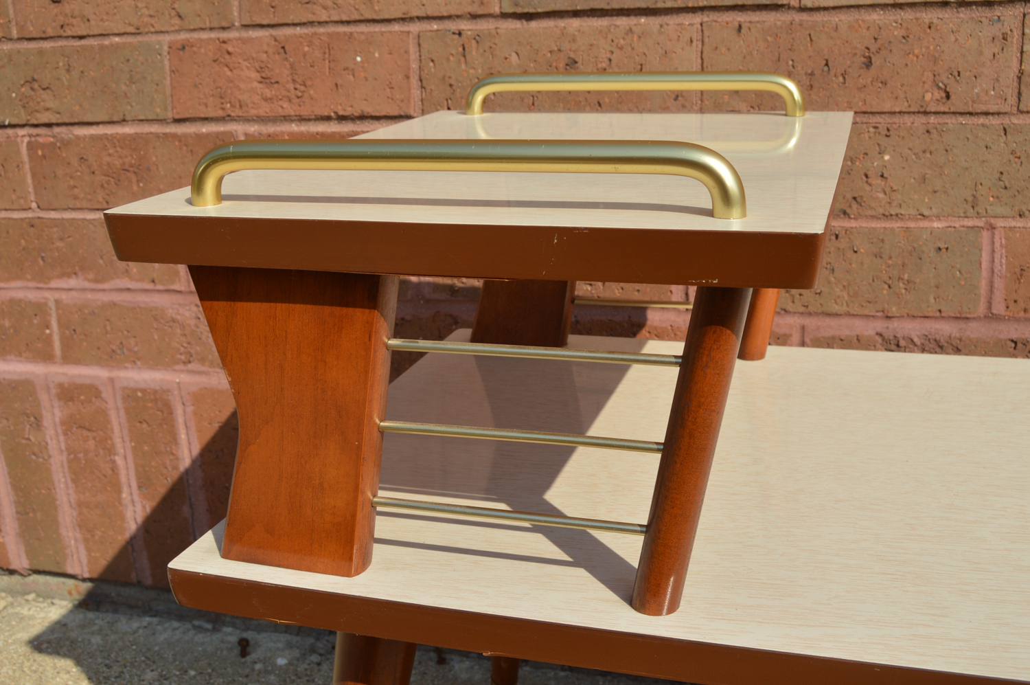 Mid Century Modern Laminate Top End Table