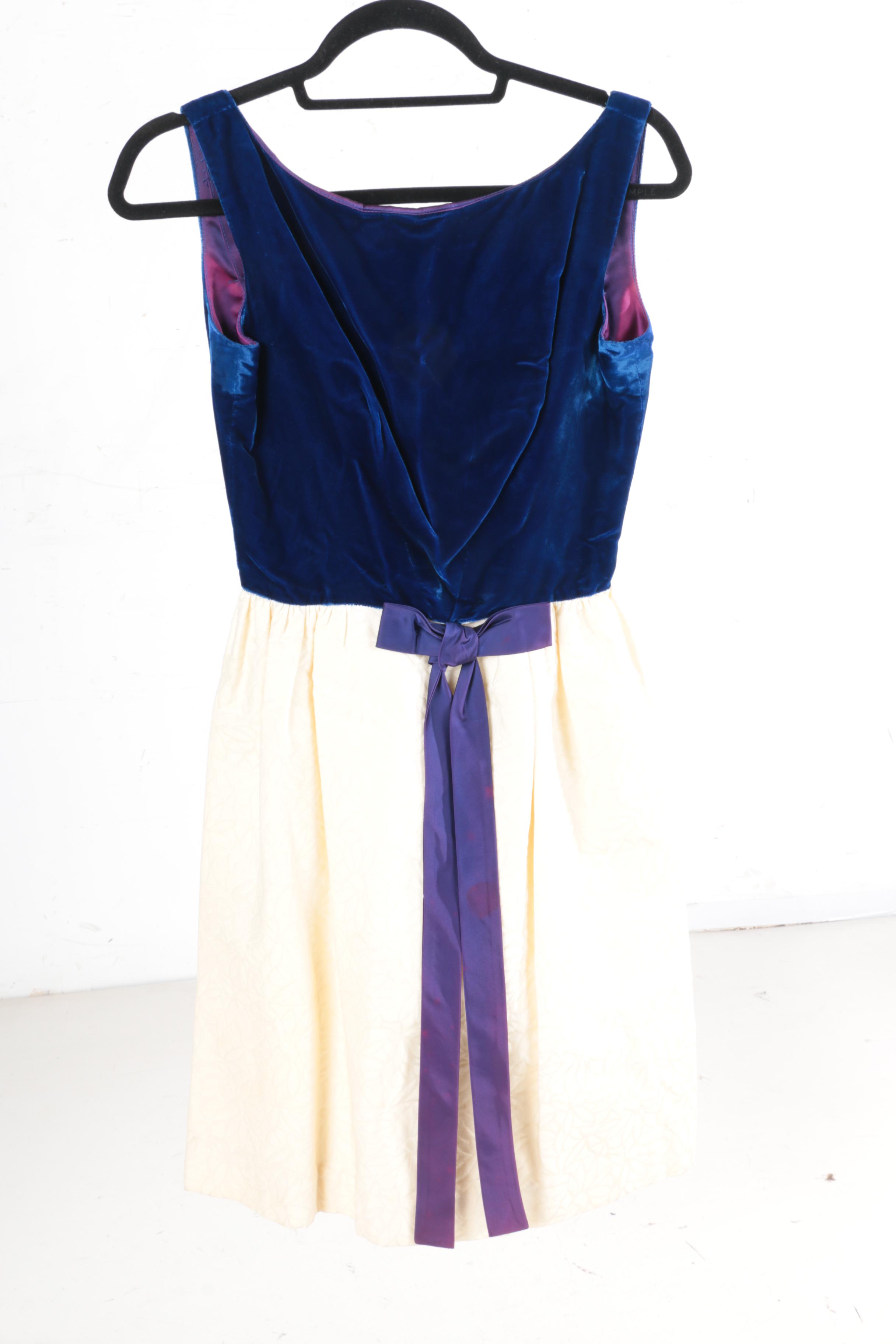 Women's Vintage Velvet Dresses