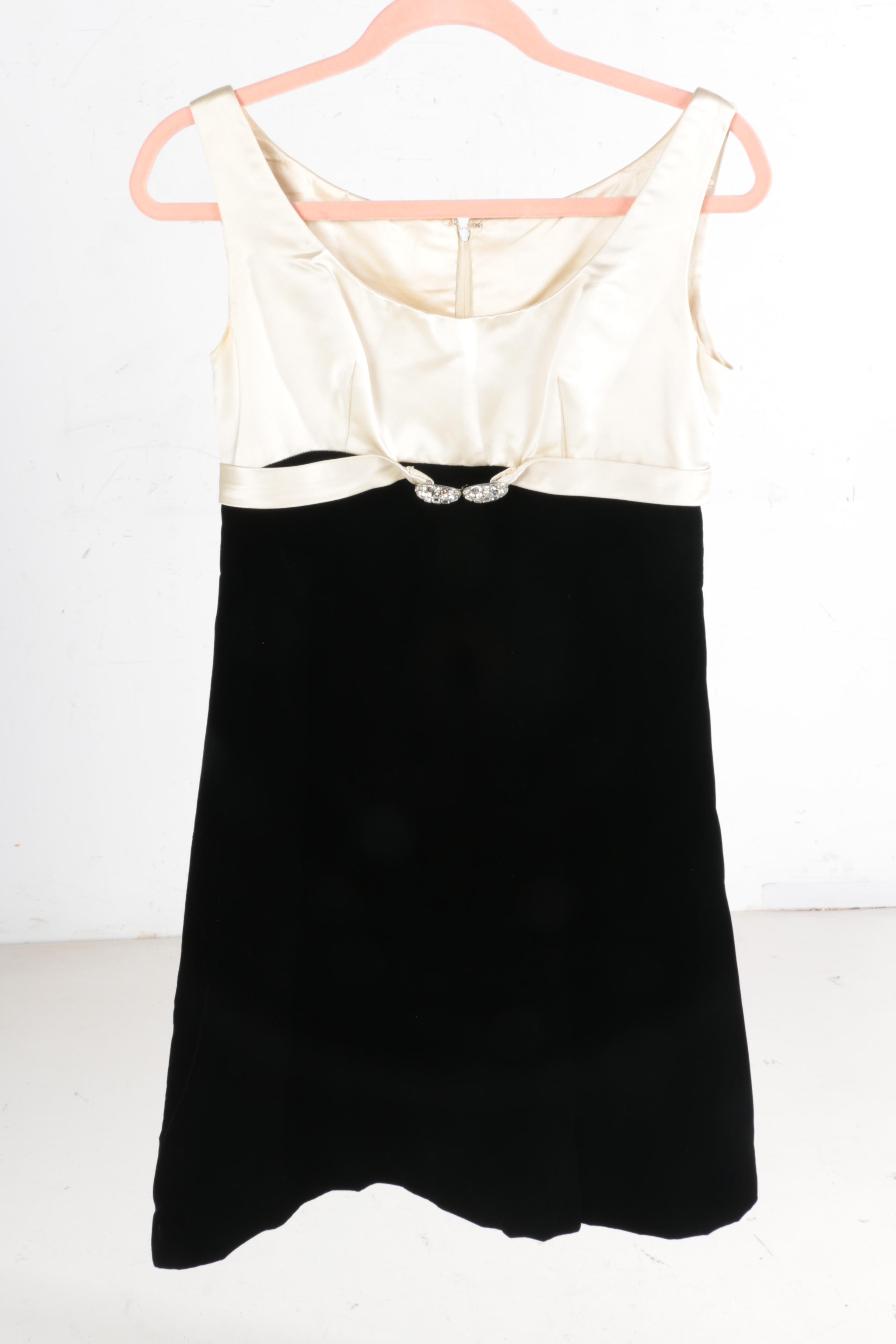 Women's Vintage Velvet Dresses