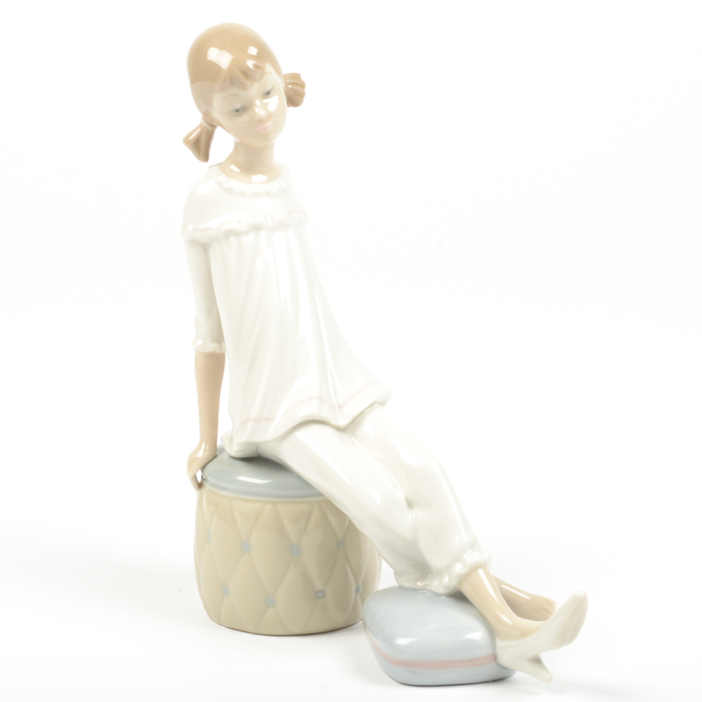 Lladró "Girl With Mother's Shoe"