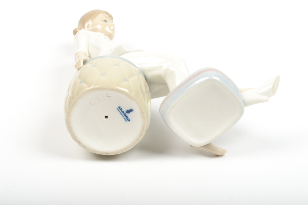 Lladró "Girl With Mother's Shoe"