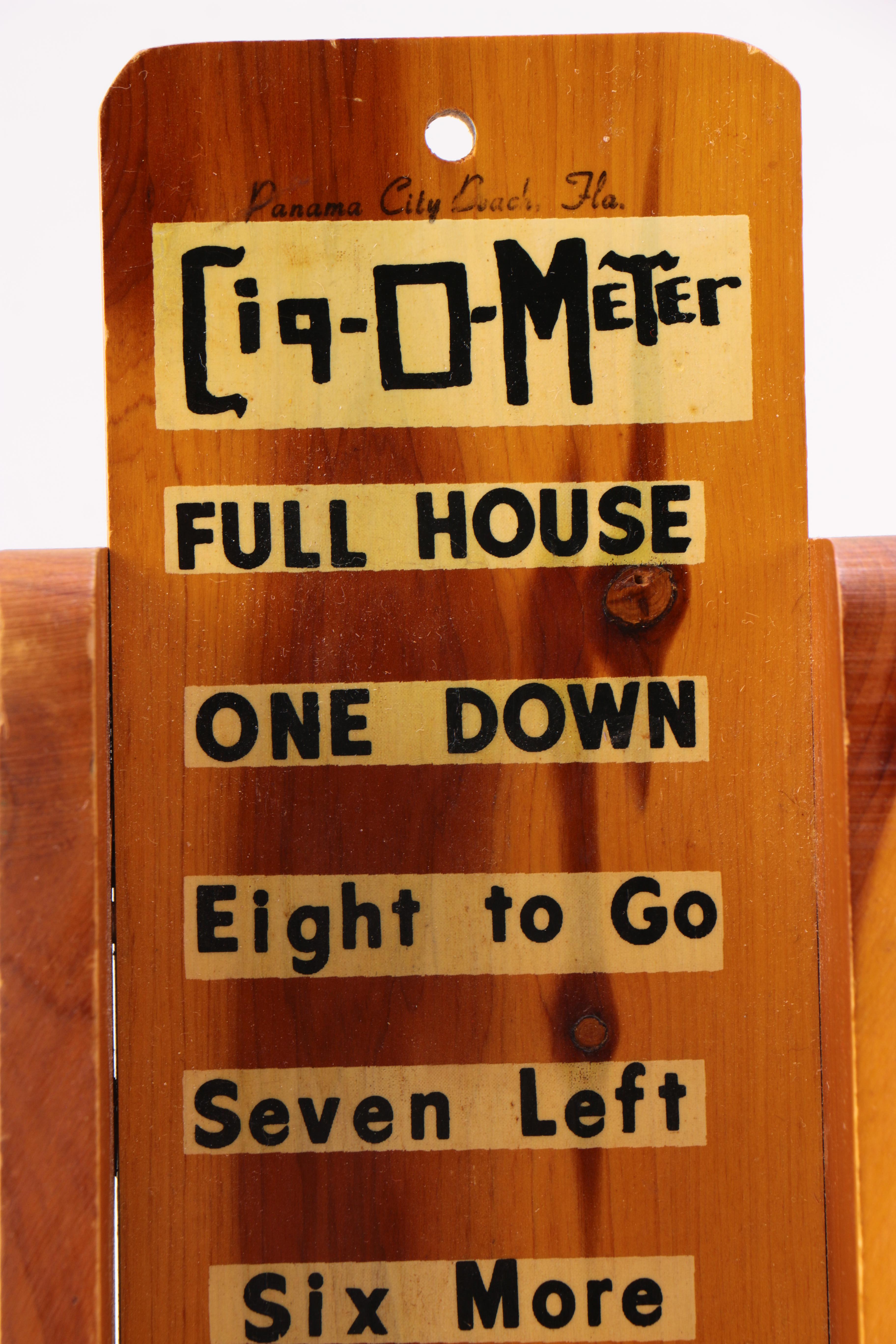 Vintage Cigarette Display Novelty Dispenser and Ash Receiver