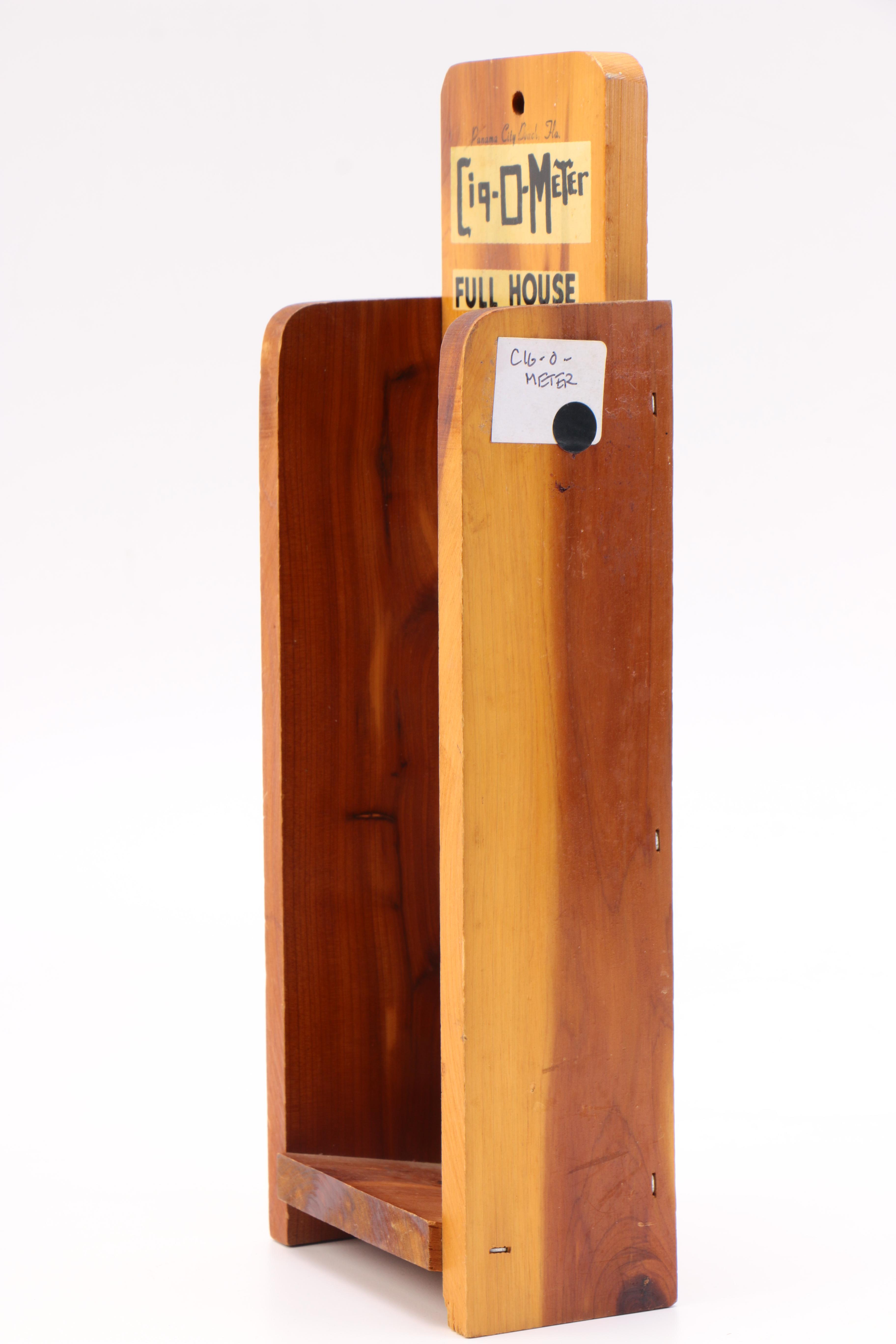 Vintage Cigarette Display Novelty Dispenser and Ash Receiver