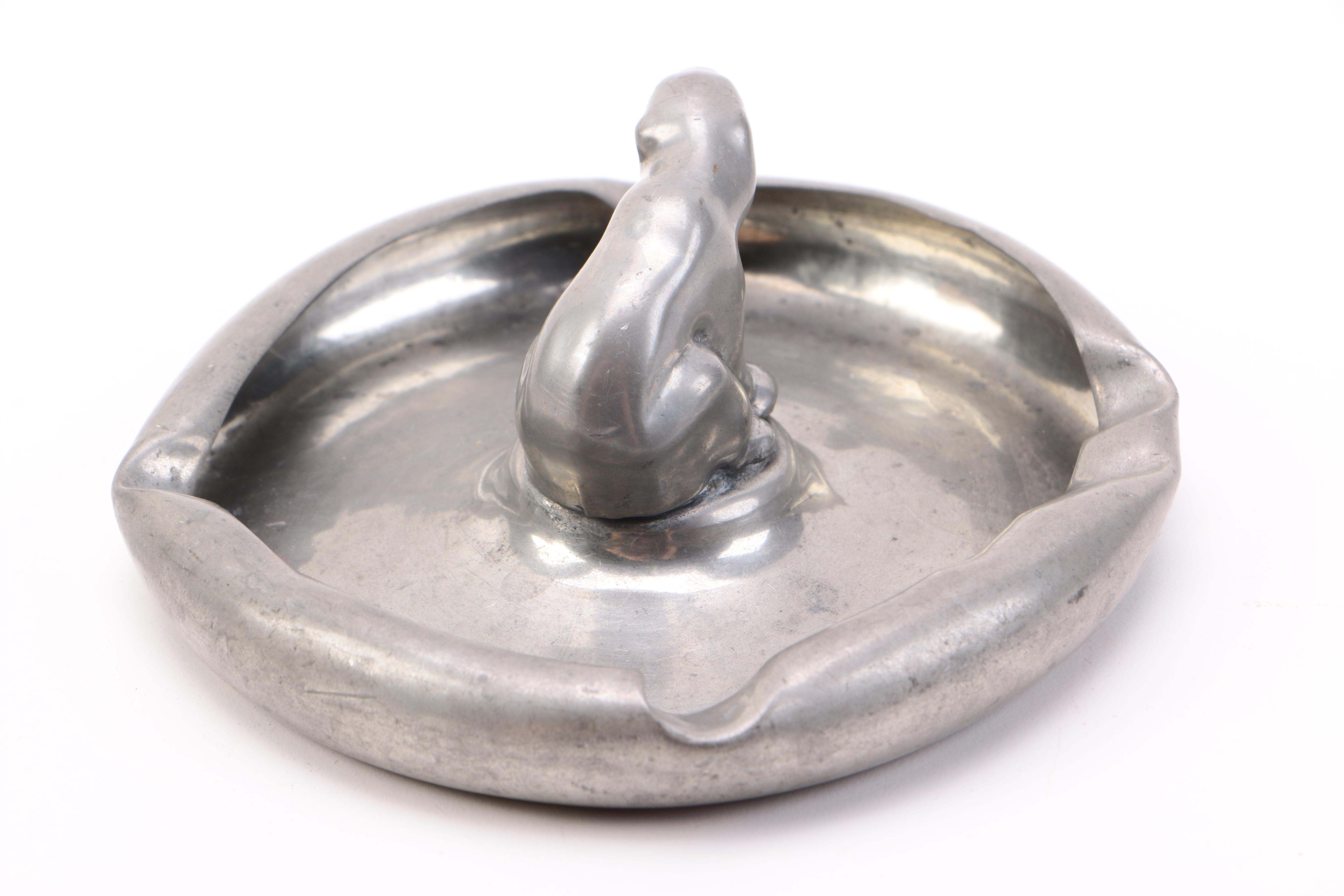 Vintage Cigarette Display Novelty Dispenser and Ash Receiver