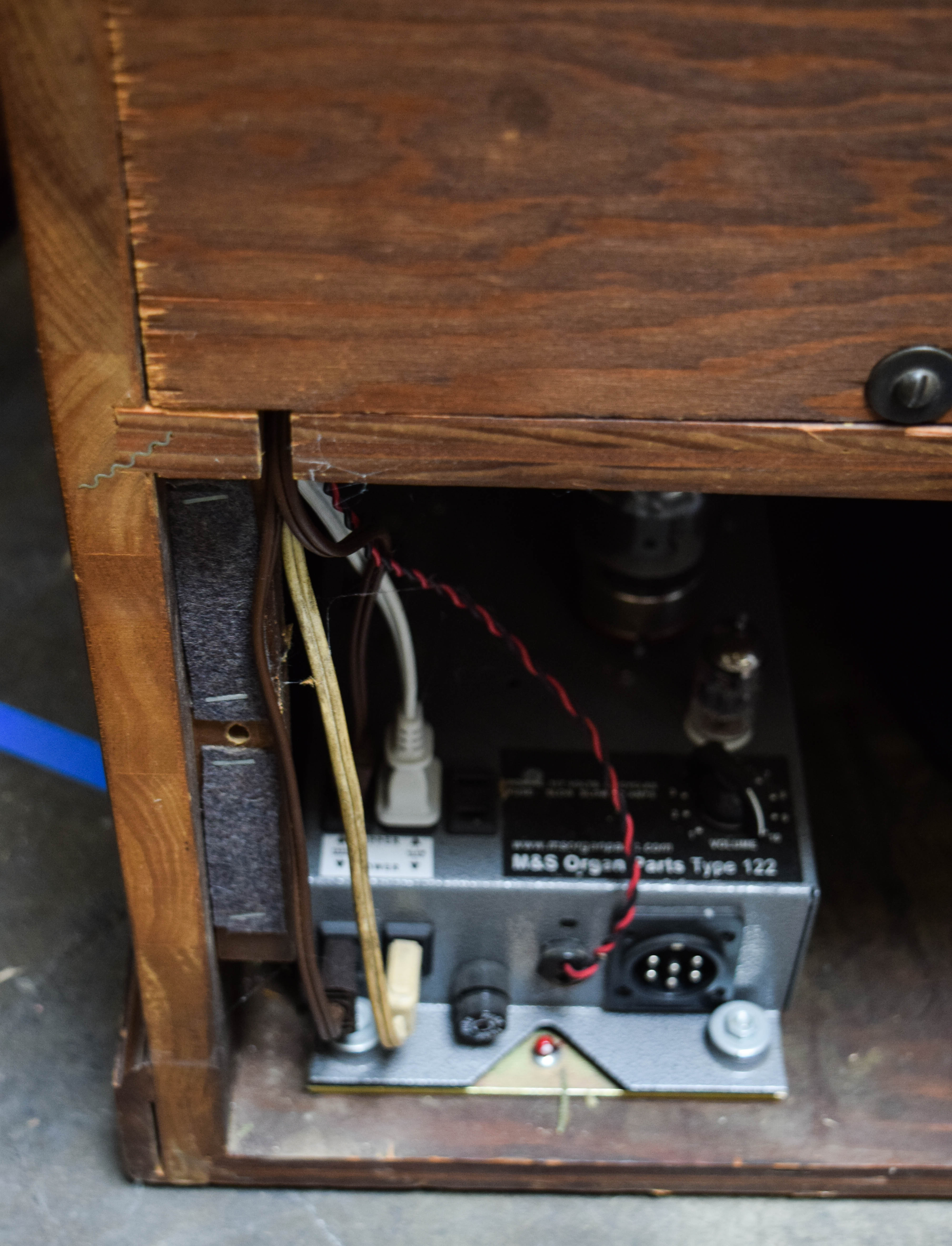 Vintage Leslie Model 21H Organ Speaker