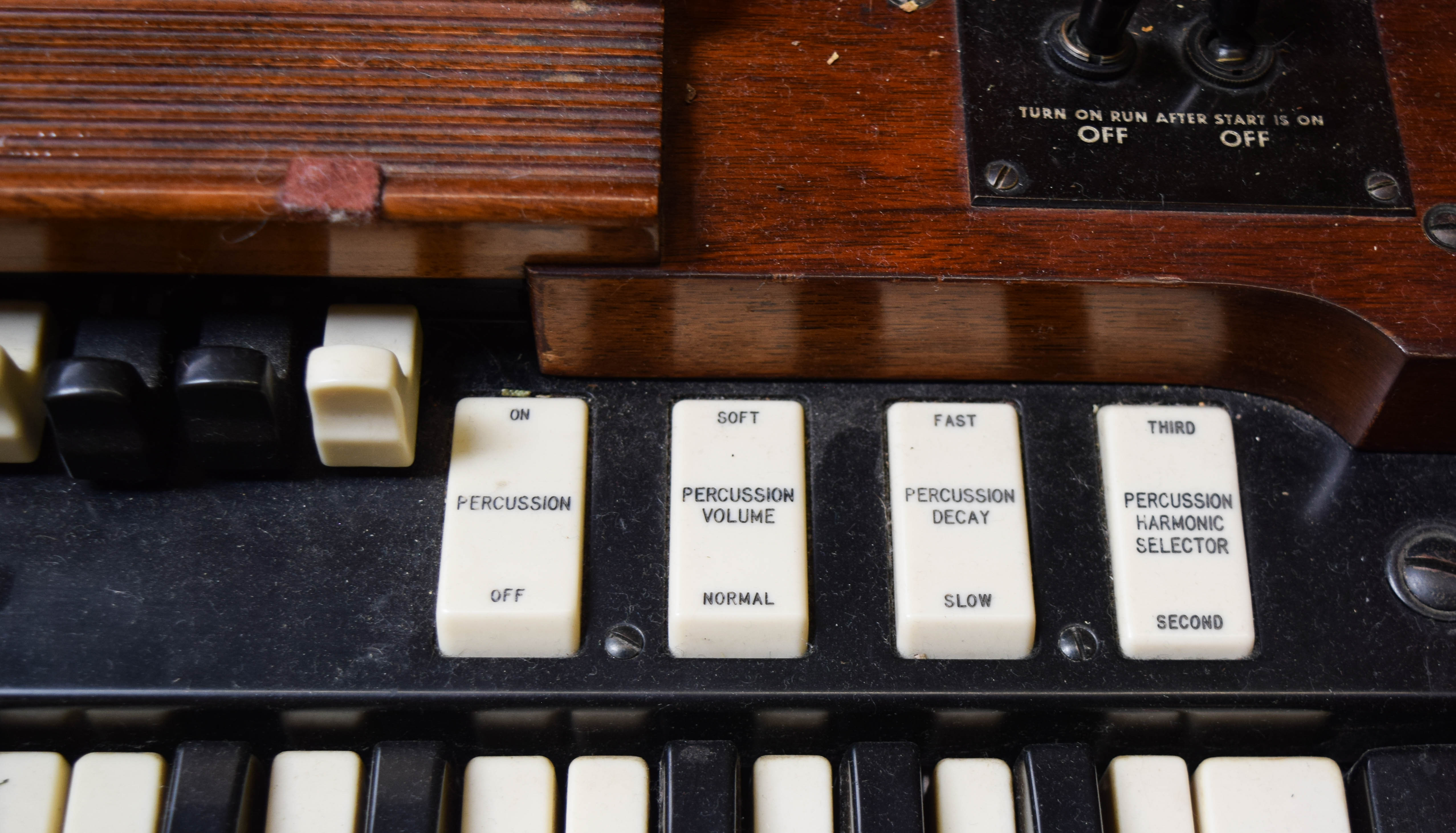 Vintage Hammond C-3 Console Organ