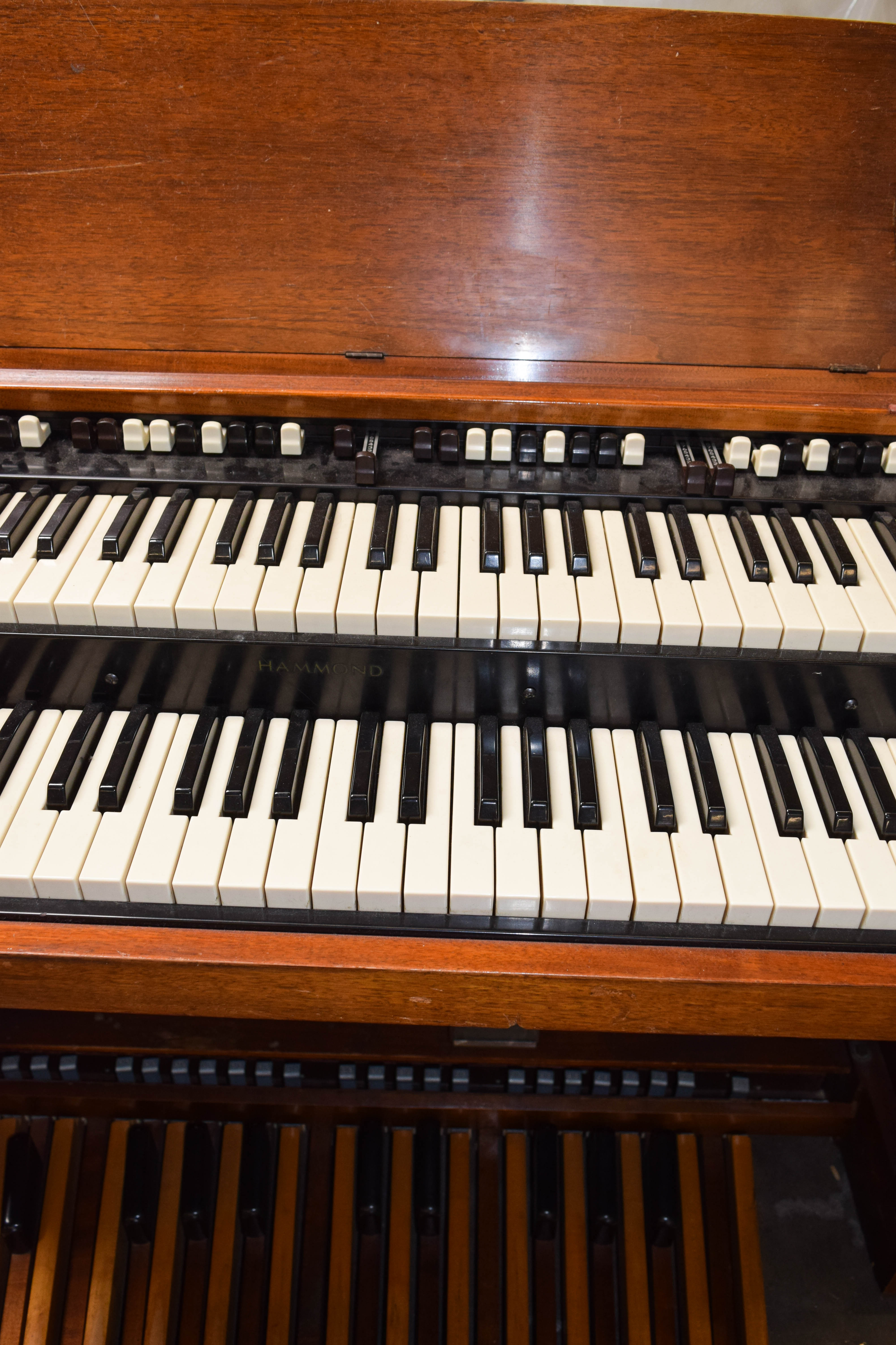 Vintage Hammond C-3 Console Organ