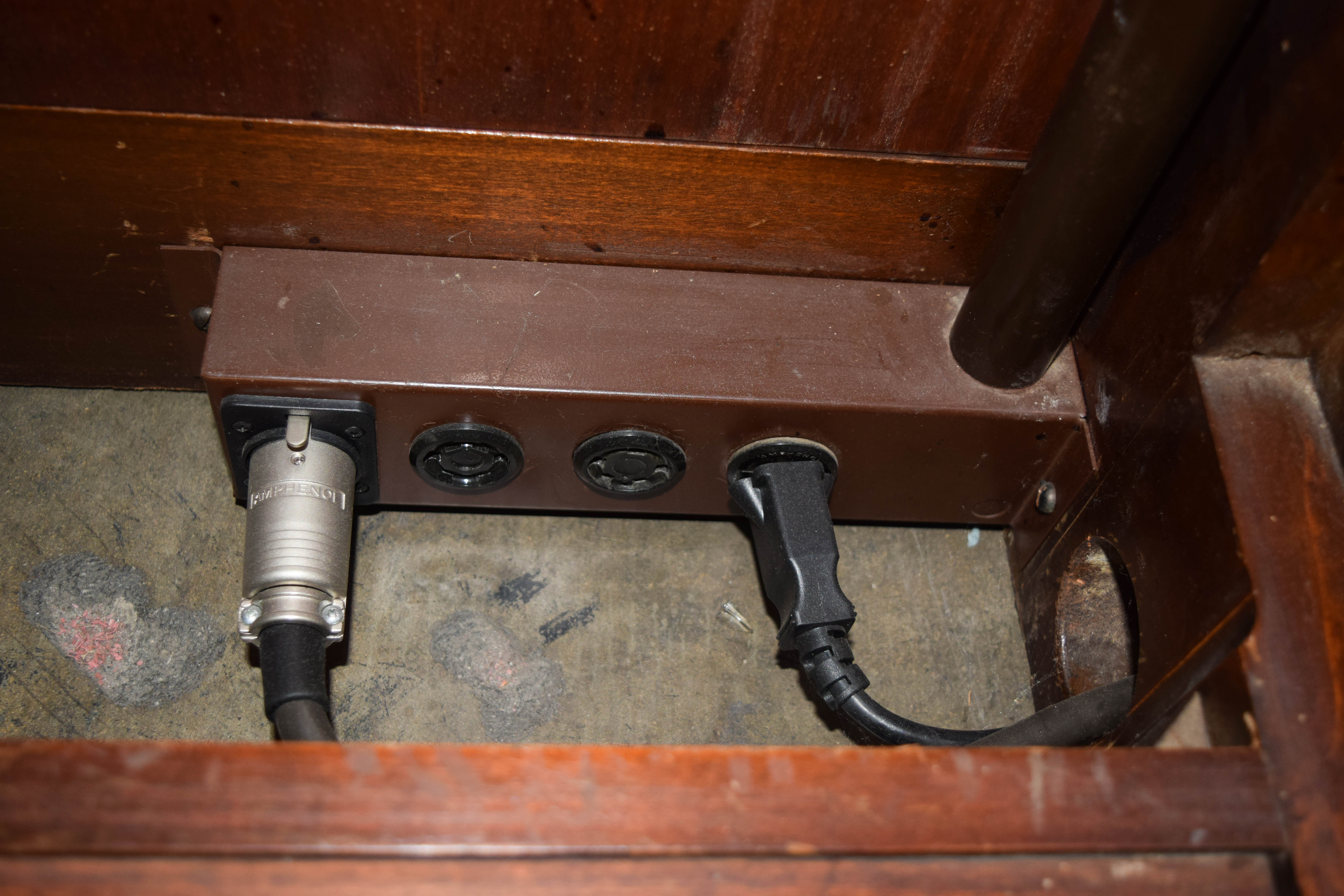 Vintage Hammond C-3 Console Organ