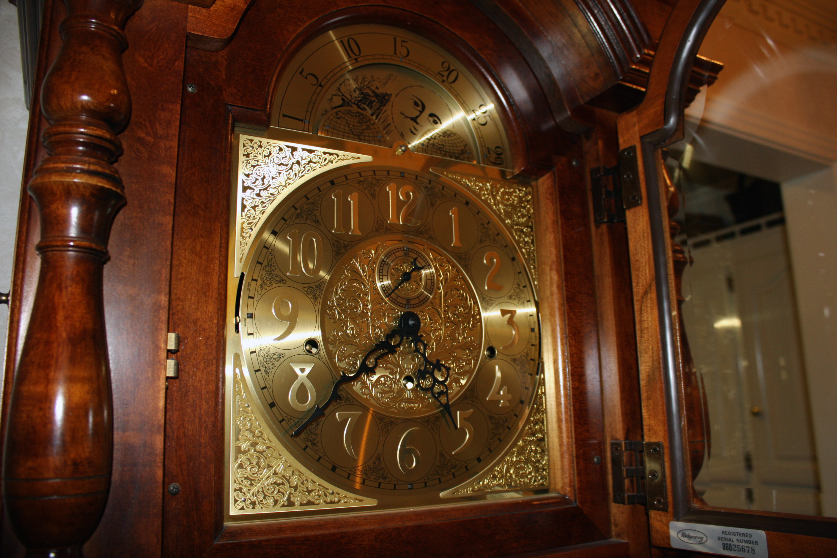 Vintage Ridgeway Chiming Grandfather Clock