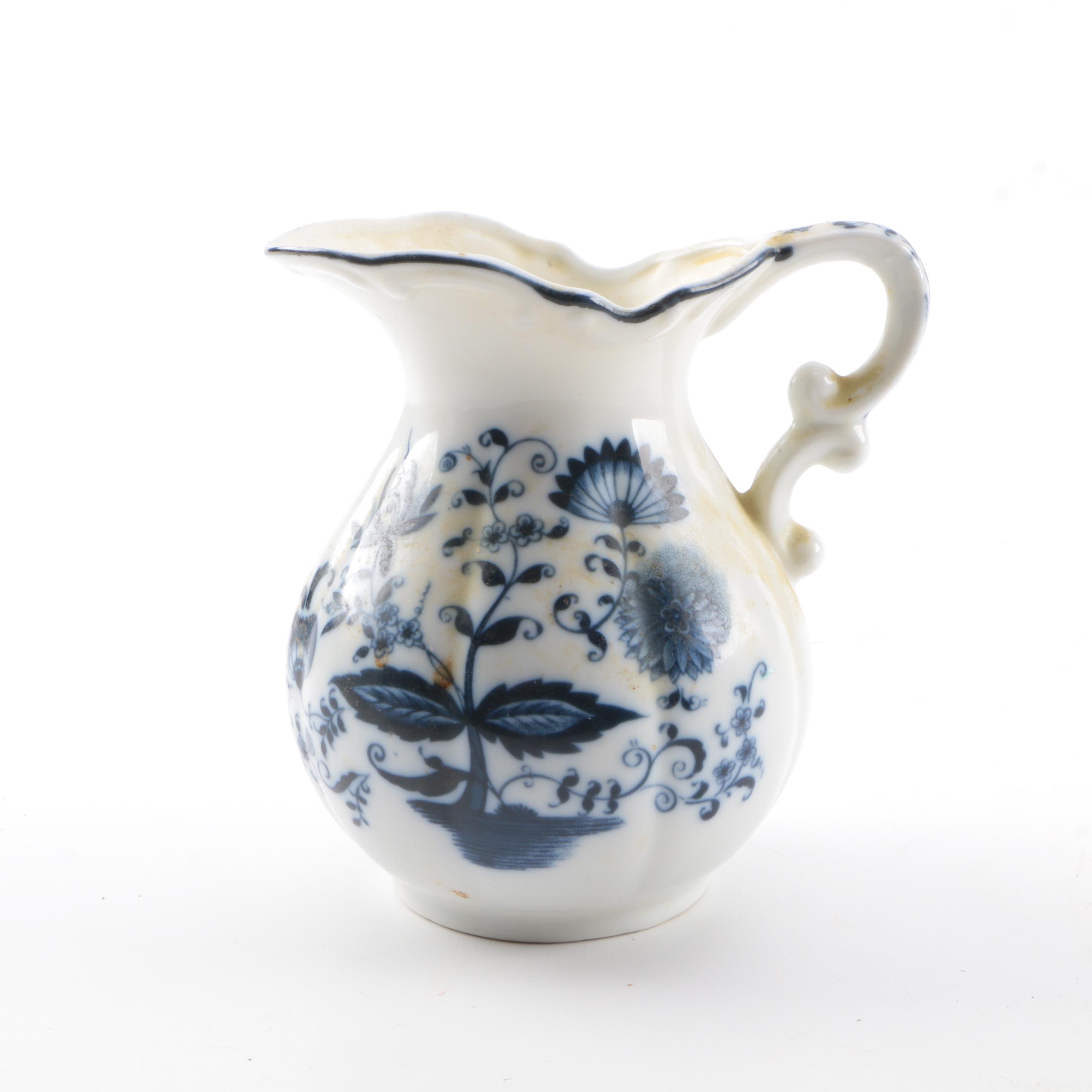 Blue and White Ceramic Tableware including Maruta