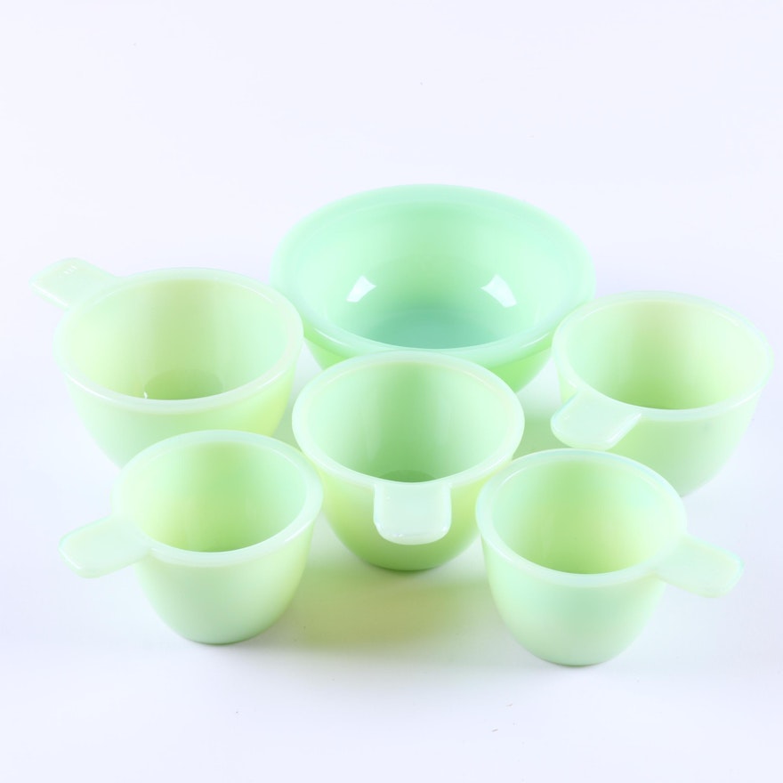 Jadite Bakeware and Measuring Cups