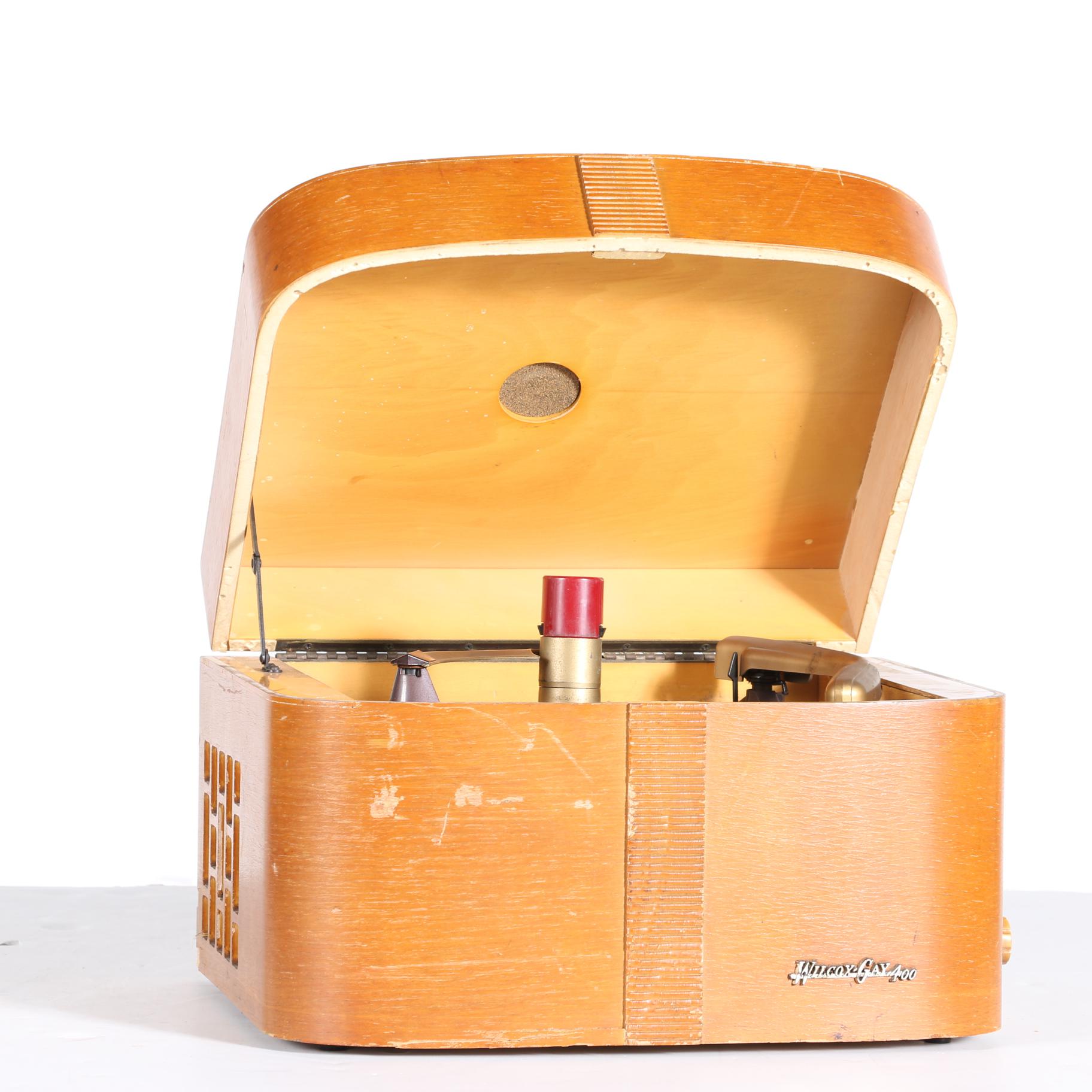 Wilcox-Gay Vintage Turntable