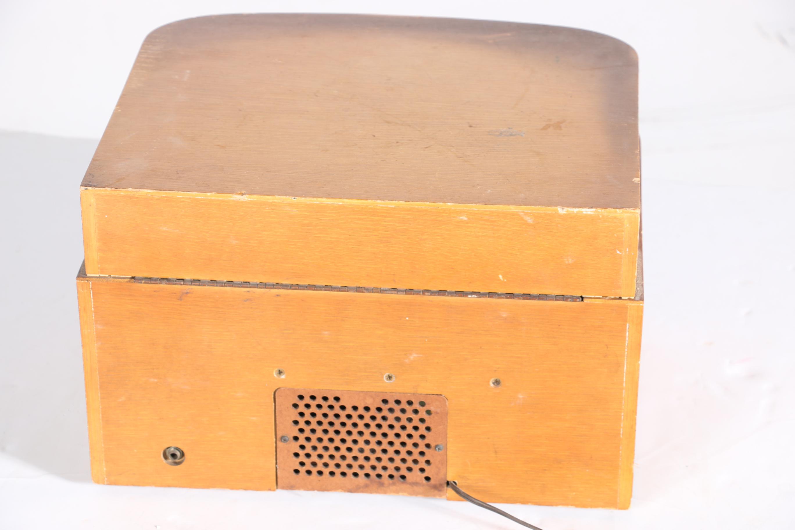 Wilcox-Gay Vintage Turntable