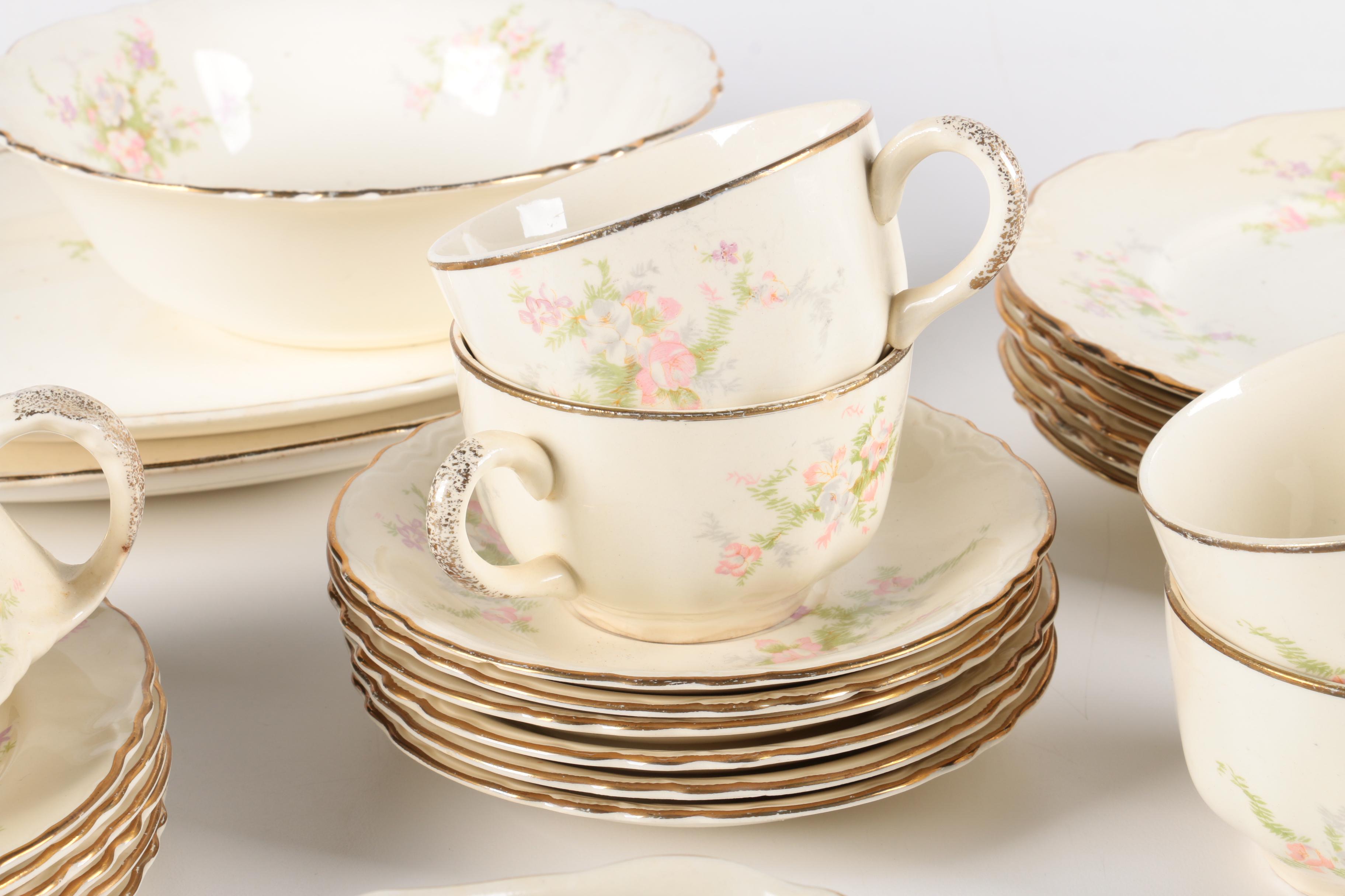 Homer Laughlin Floral Tableware Set