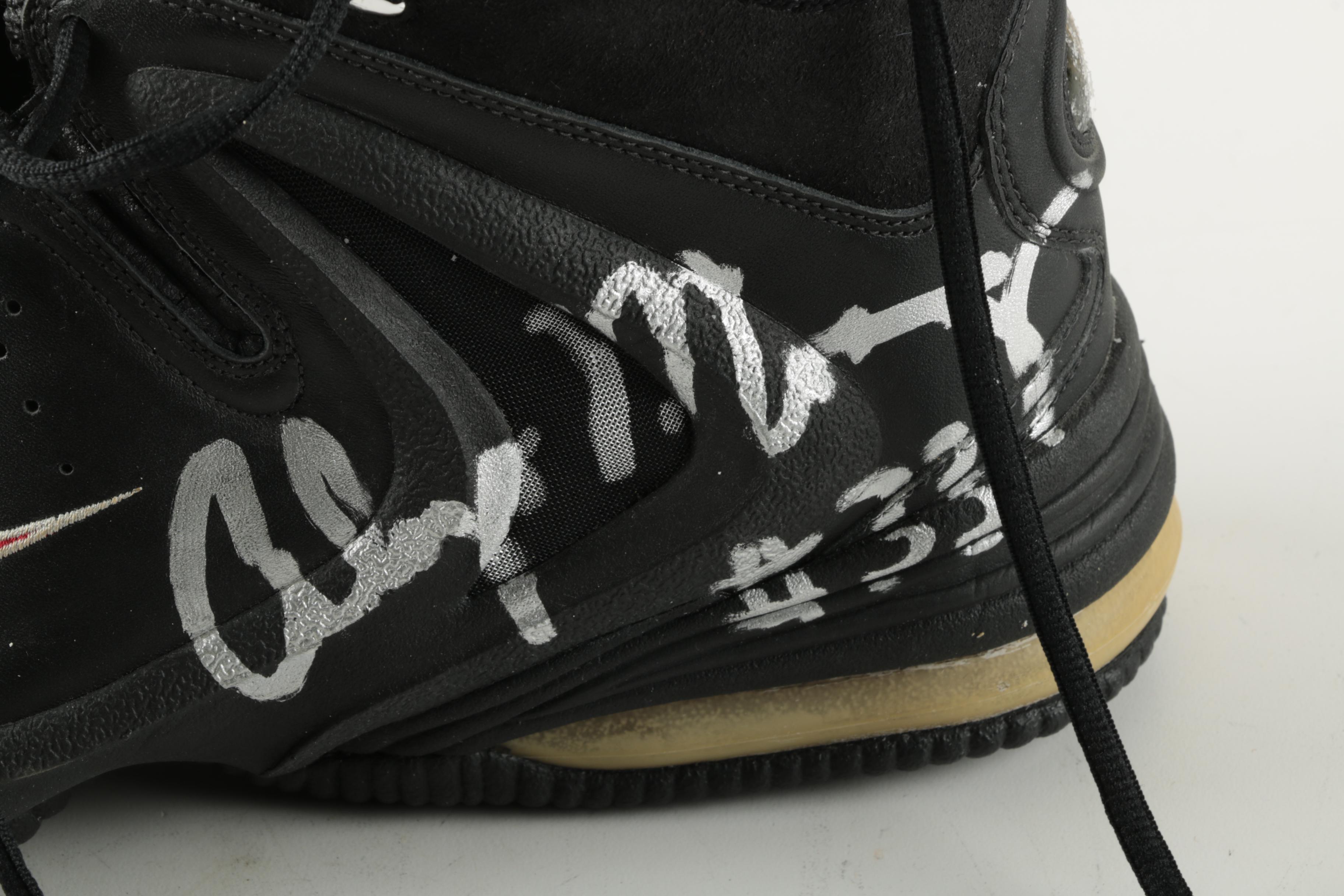 Alonzo Mourning Autographed Basketball Shoe