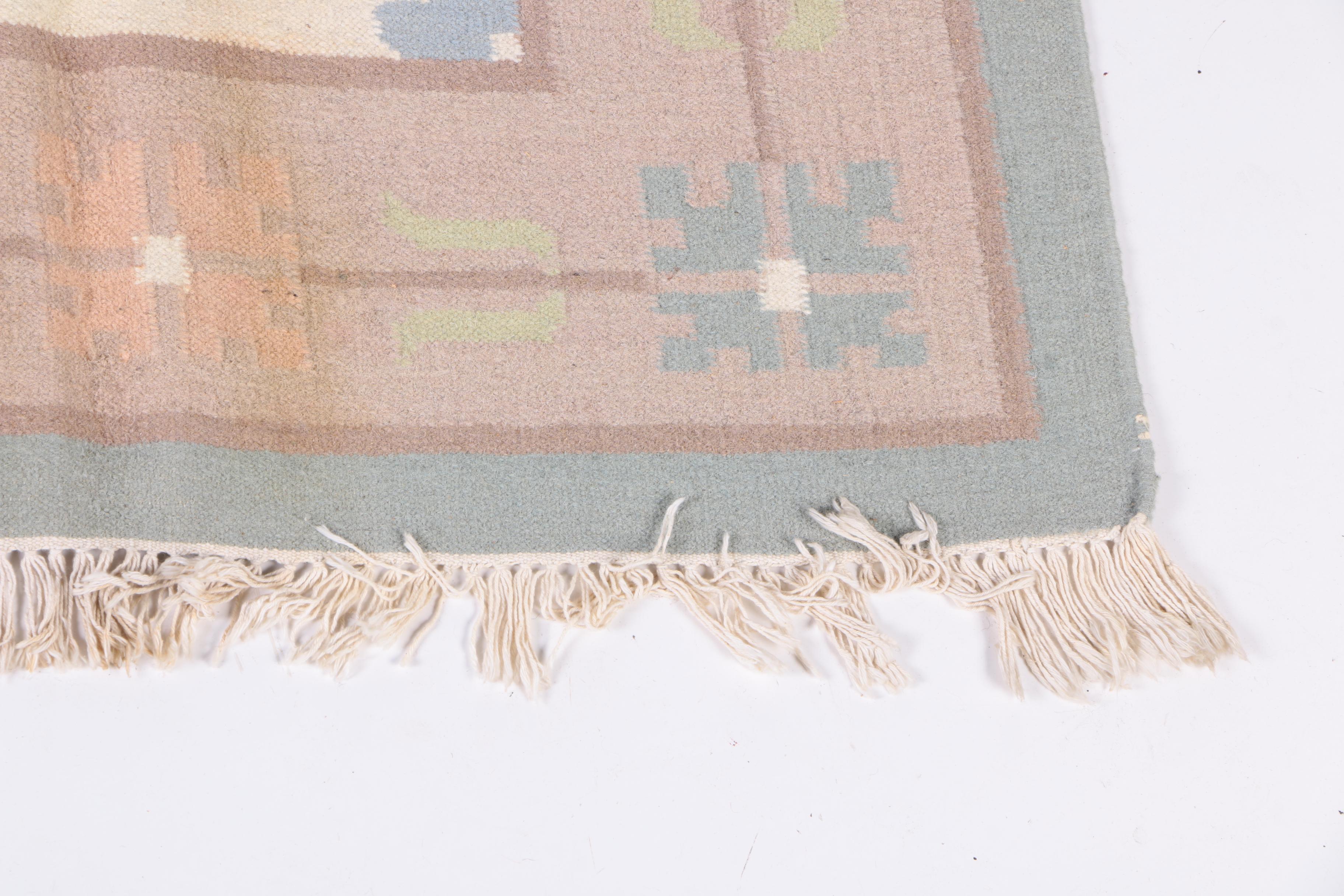 Handwoven Pastel Floral Dhurrie Area Rug