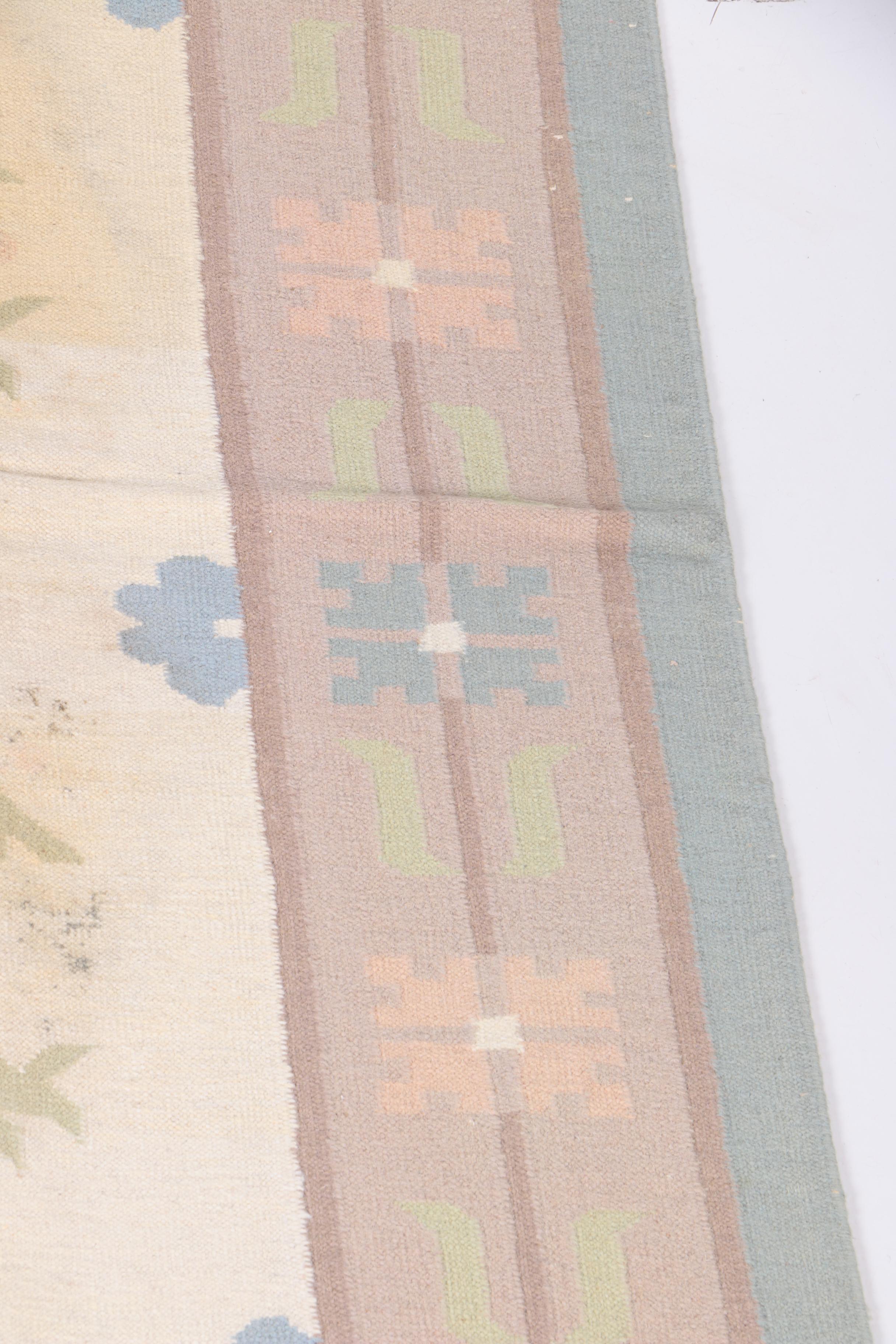 Handwoven Pastel Floral Dhurrie Area Rug