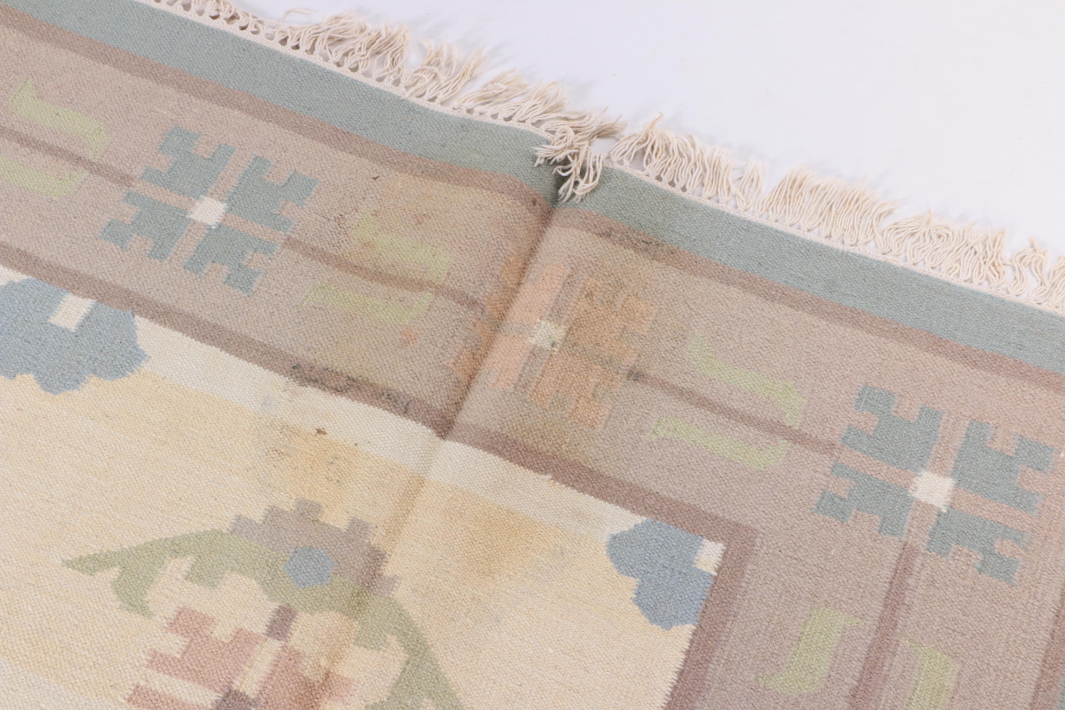 Handwoven Pastel Floral Dhurrie Area Rug