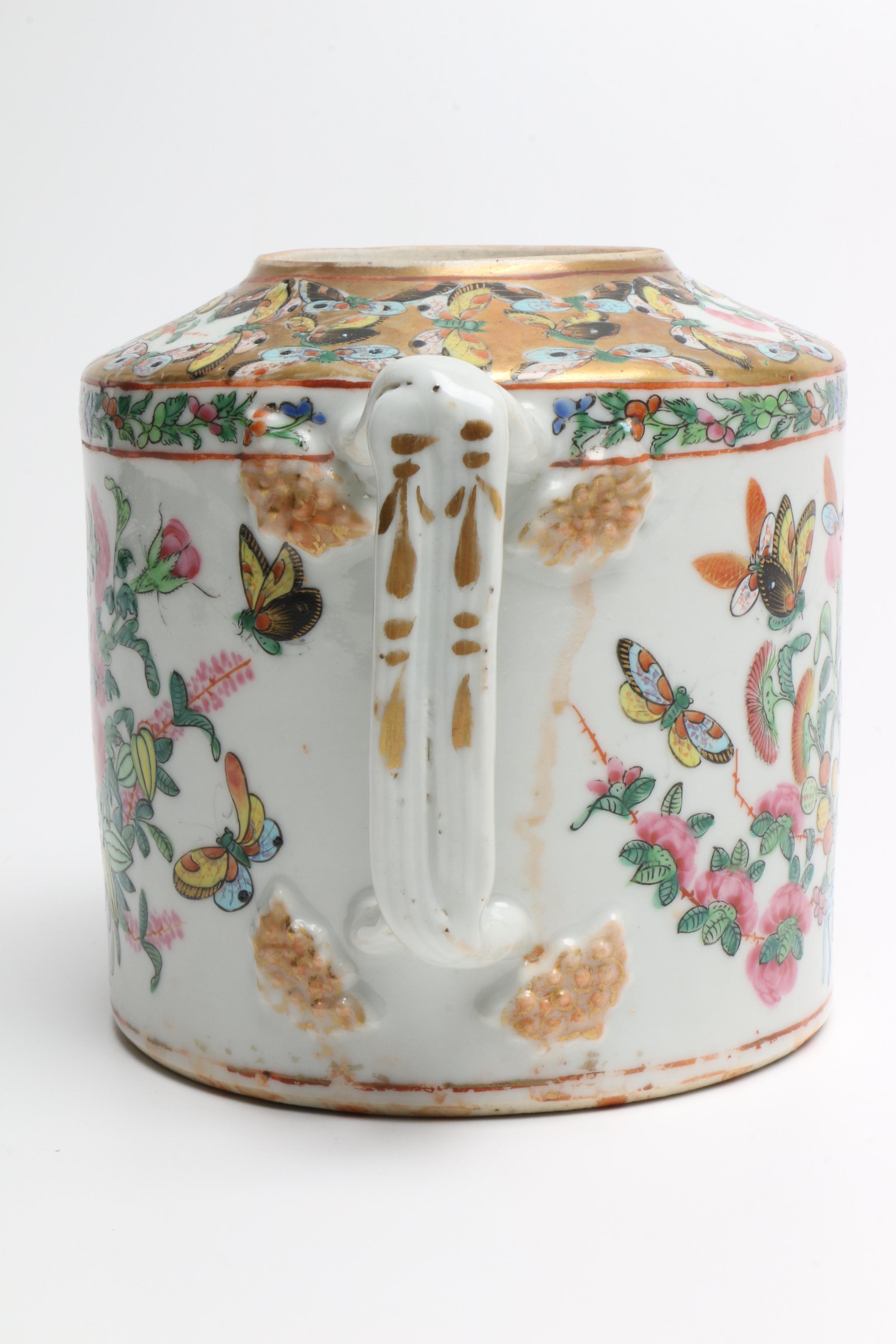 Antique Chinese Export Porcelain Teapot