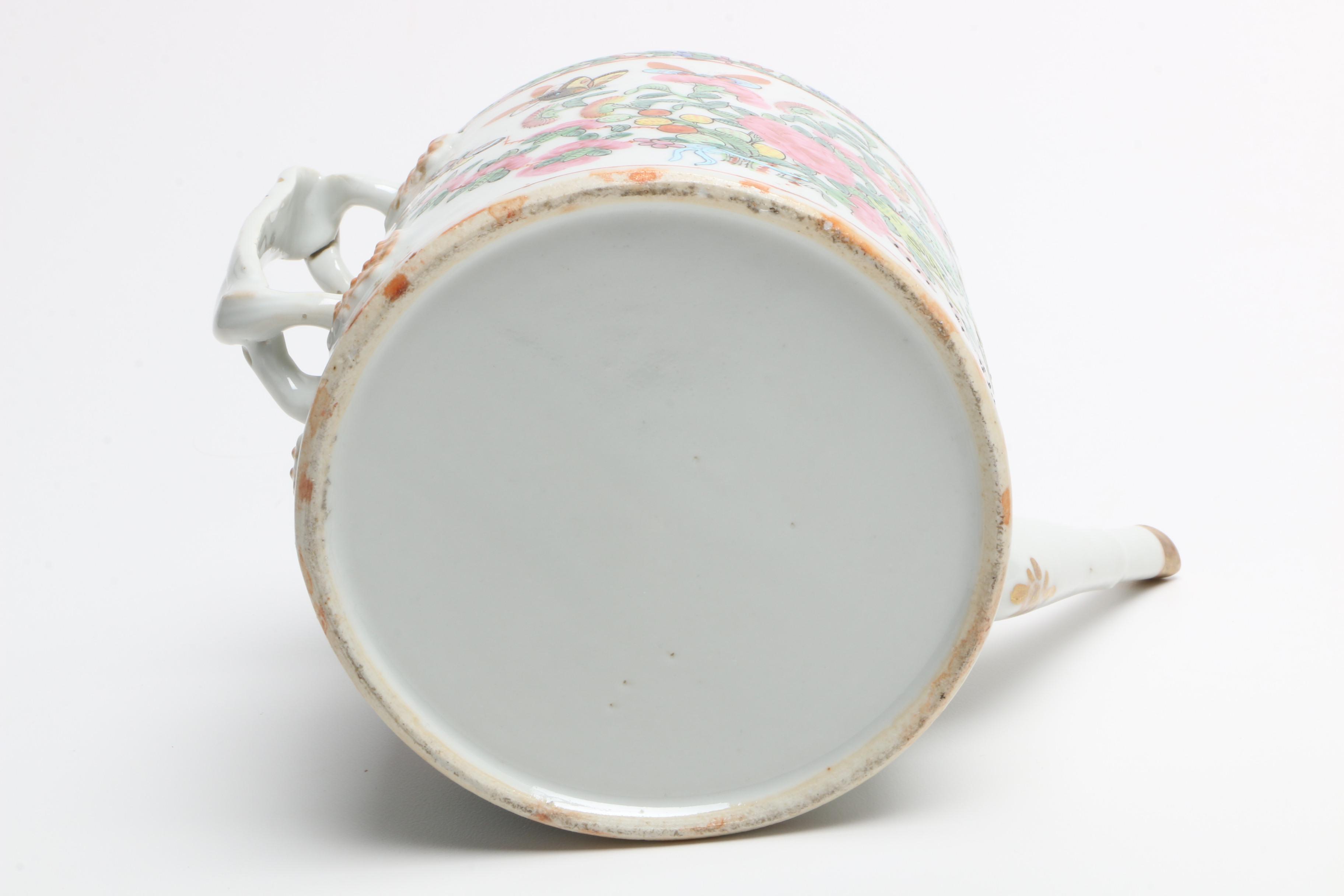 Antique Chinese Export Porcelain Teapot