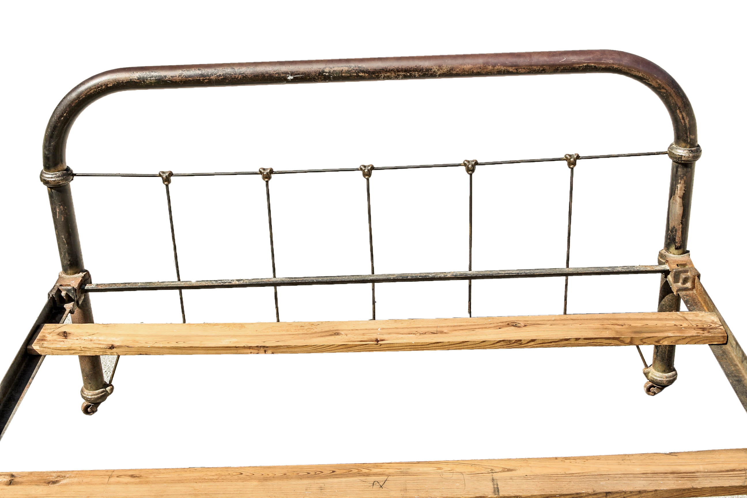 Vintage Wrought Iron Full Size Bed