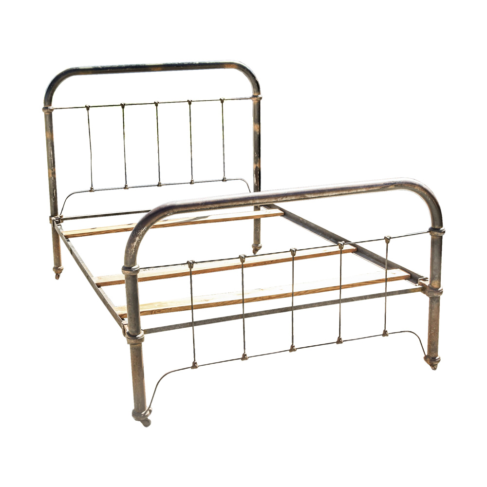 Vintage Wrought Iron Full Size Bed