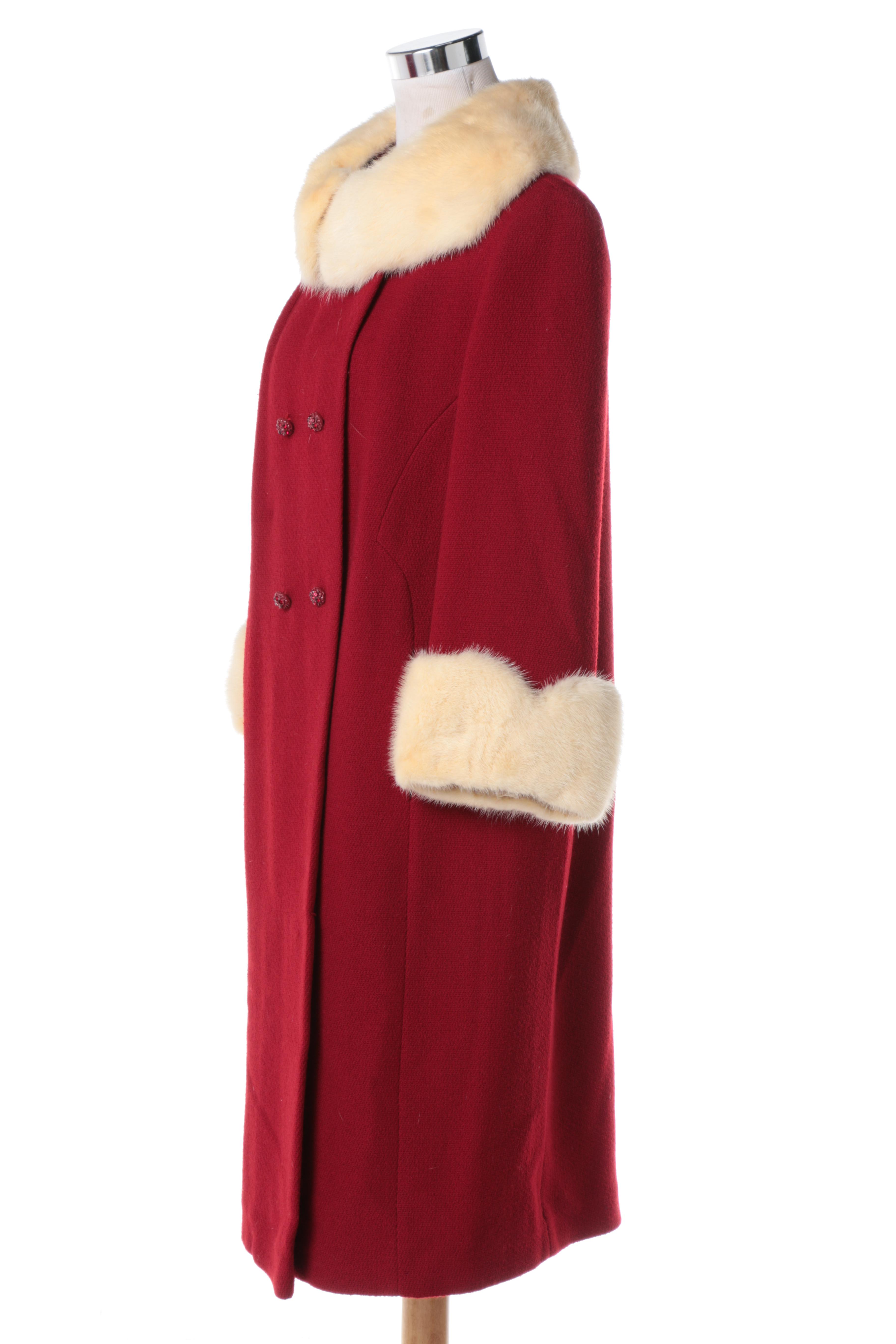 Women's Vintage Coats with Fur Collars