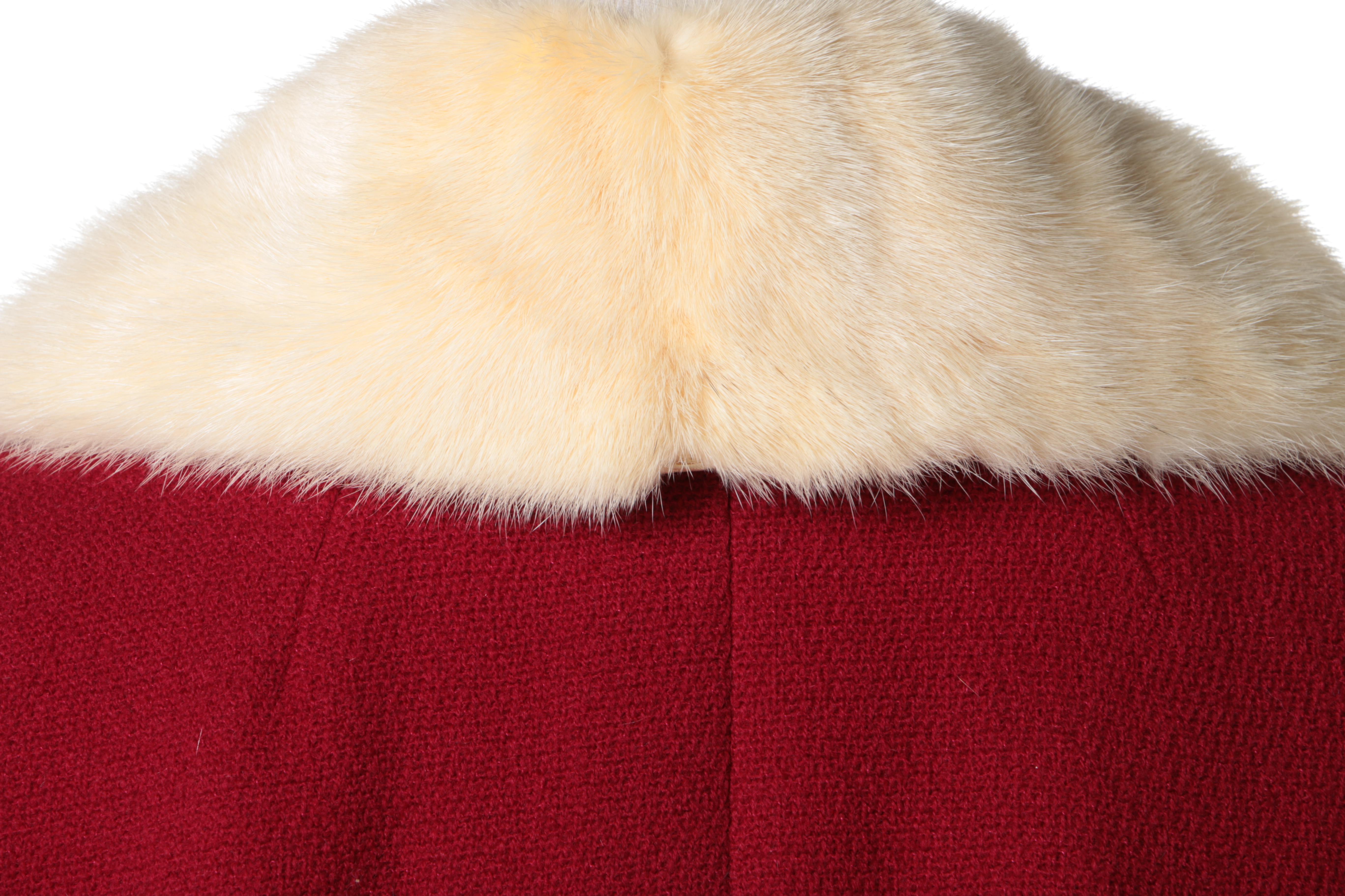 Women's Vintage Coats with Fur Collars