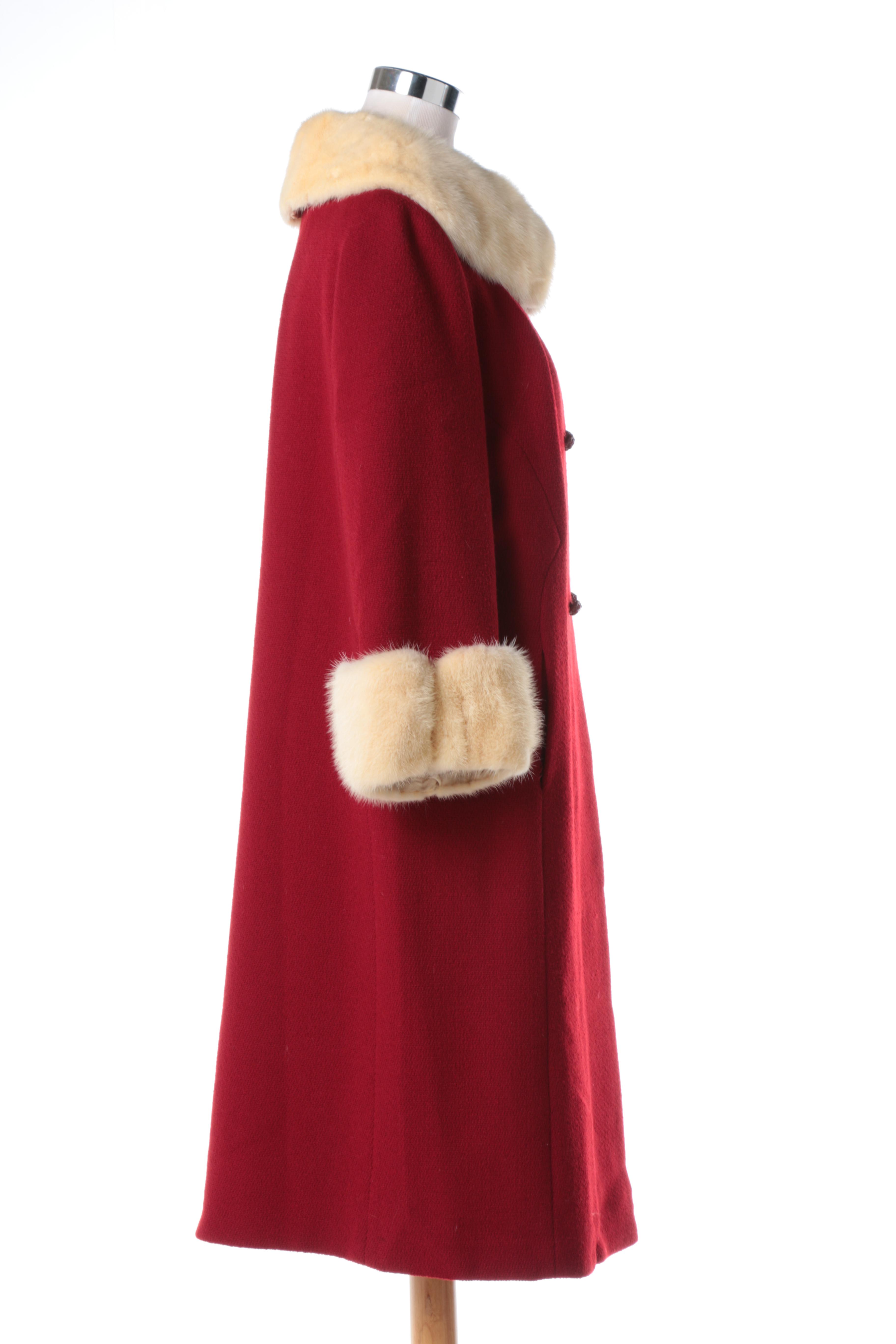 Women's Vintage Coats with Fur Collars