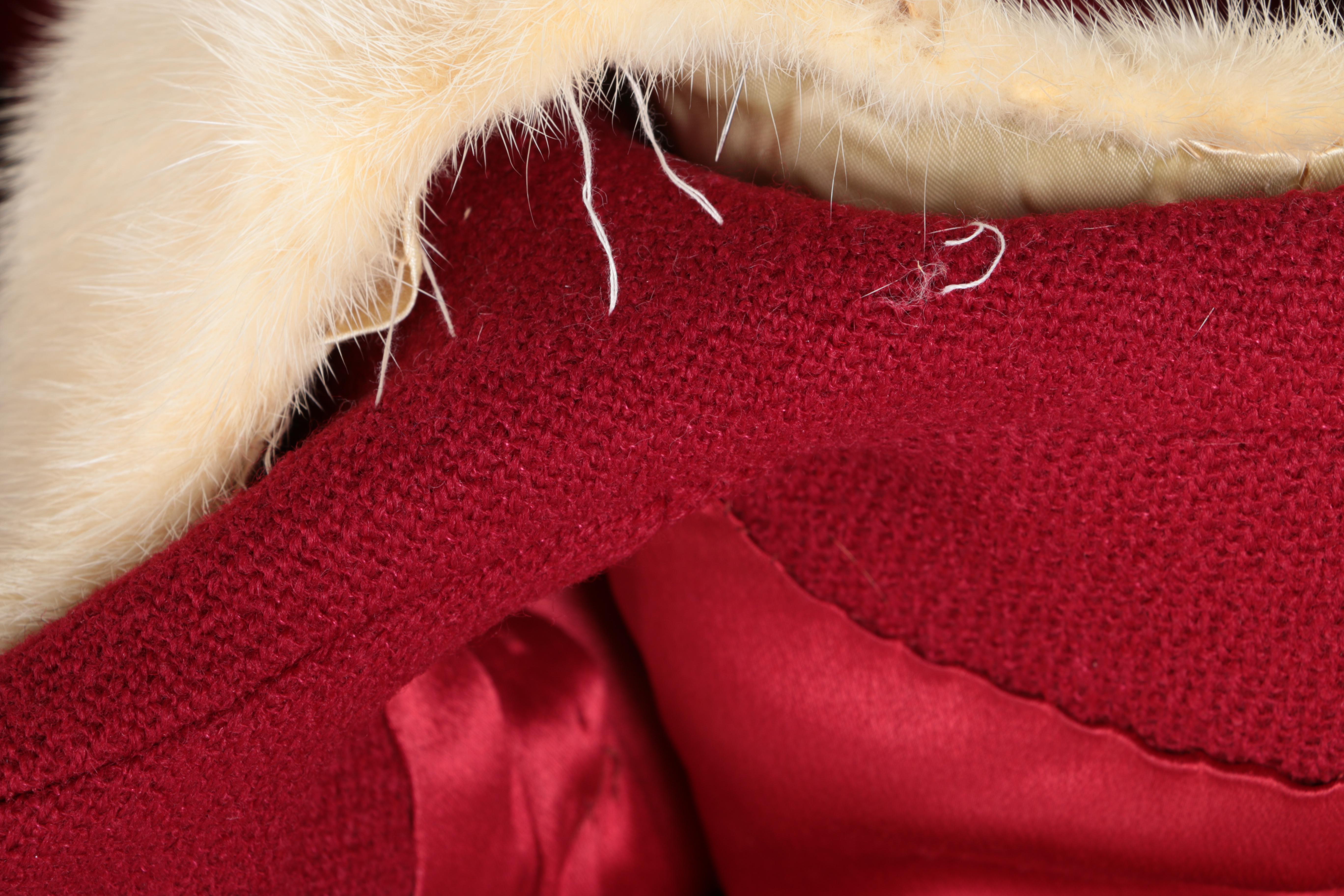 Women's Vintage Coats with Fur Collars