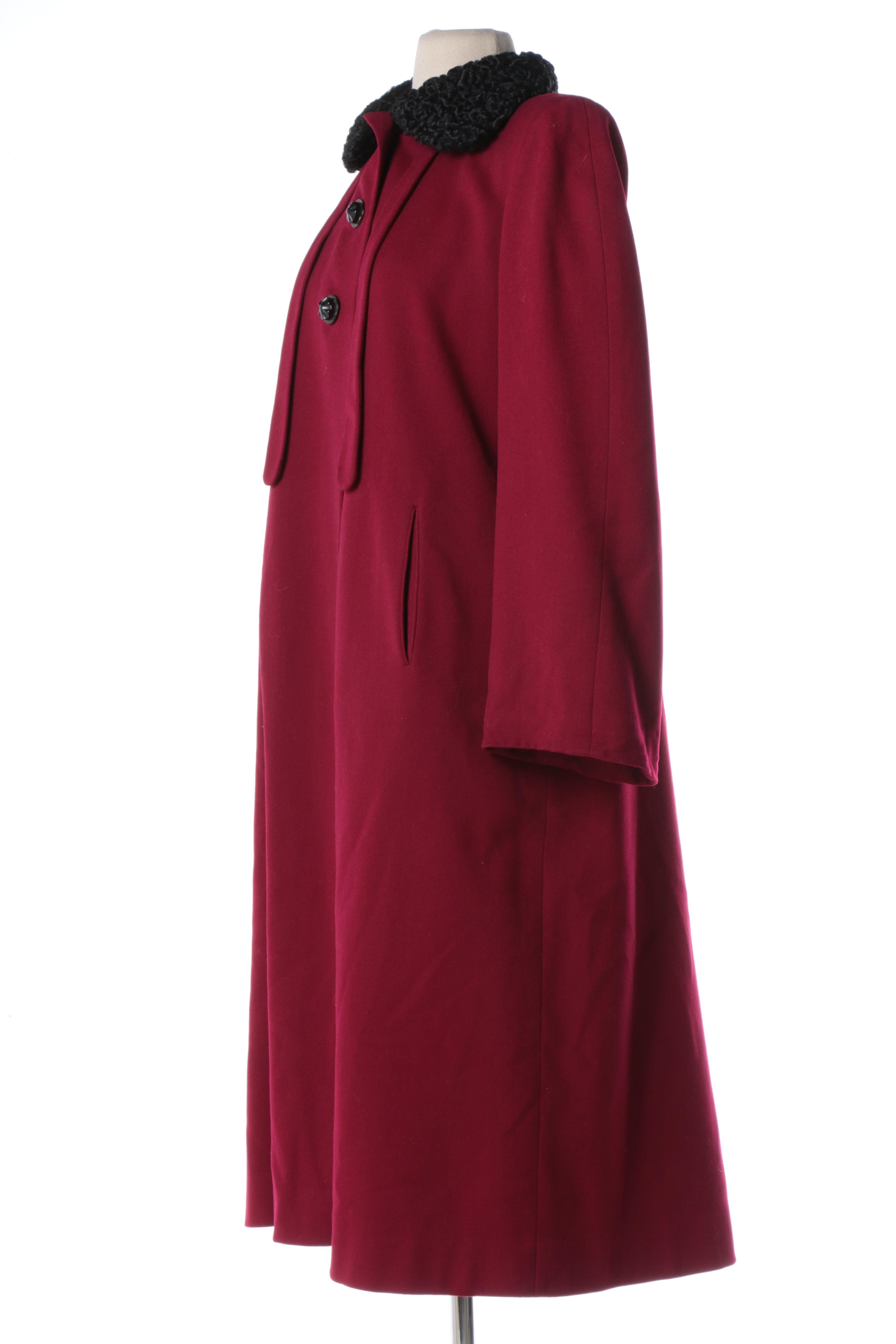 Women's Vintage Coats with Fur Collars