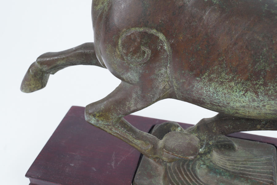 Chinese Bronze Replica Gansu Flying Horse