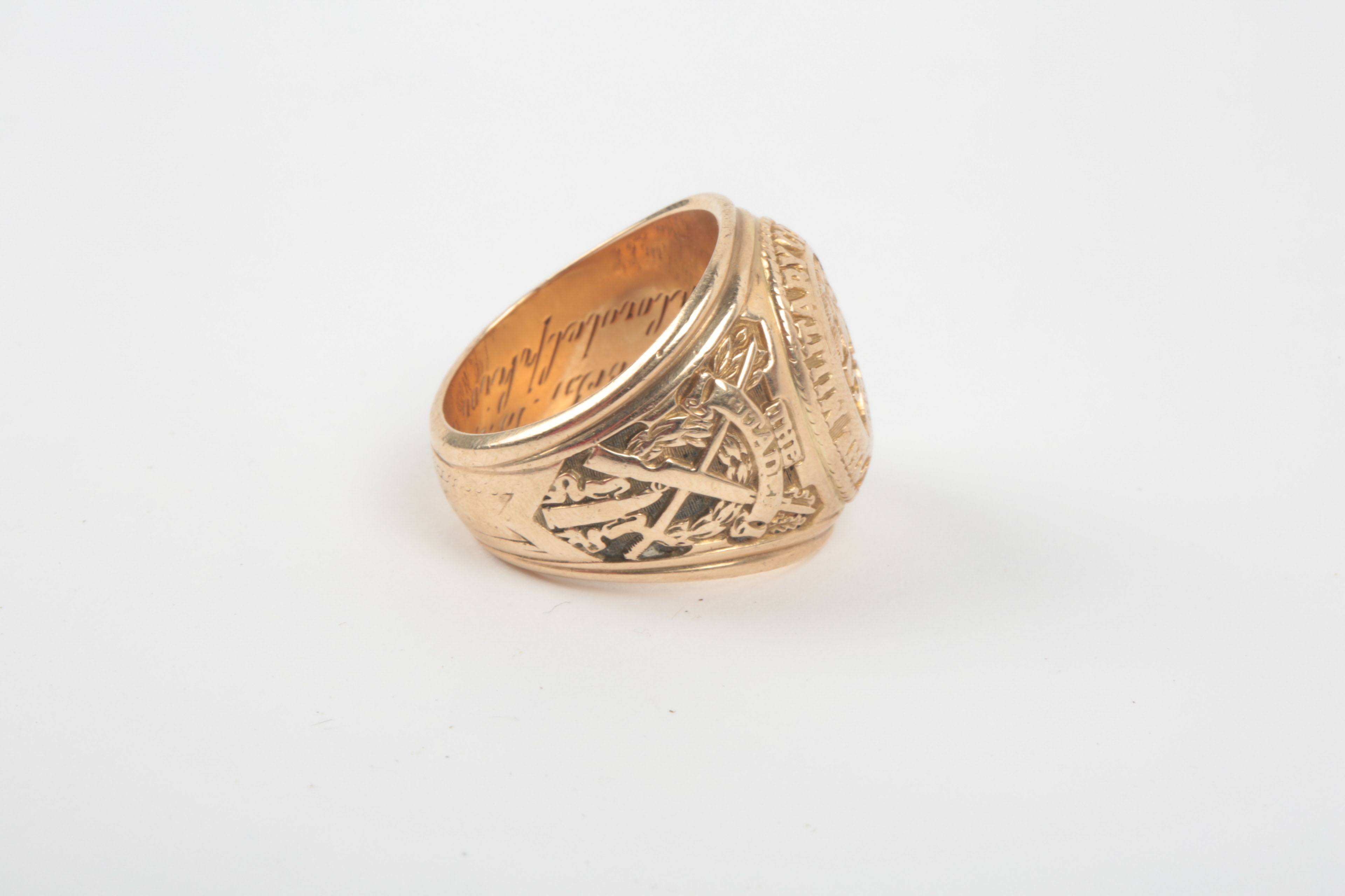 Vintage 10K Yellow Gold Military College Class Ring