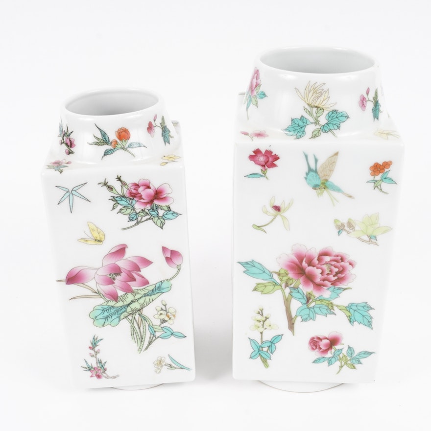 Pair of Matching Chinese Porcelain Vases