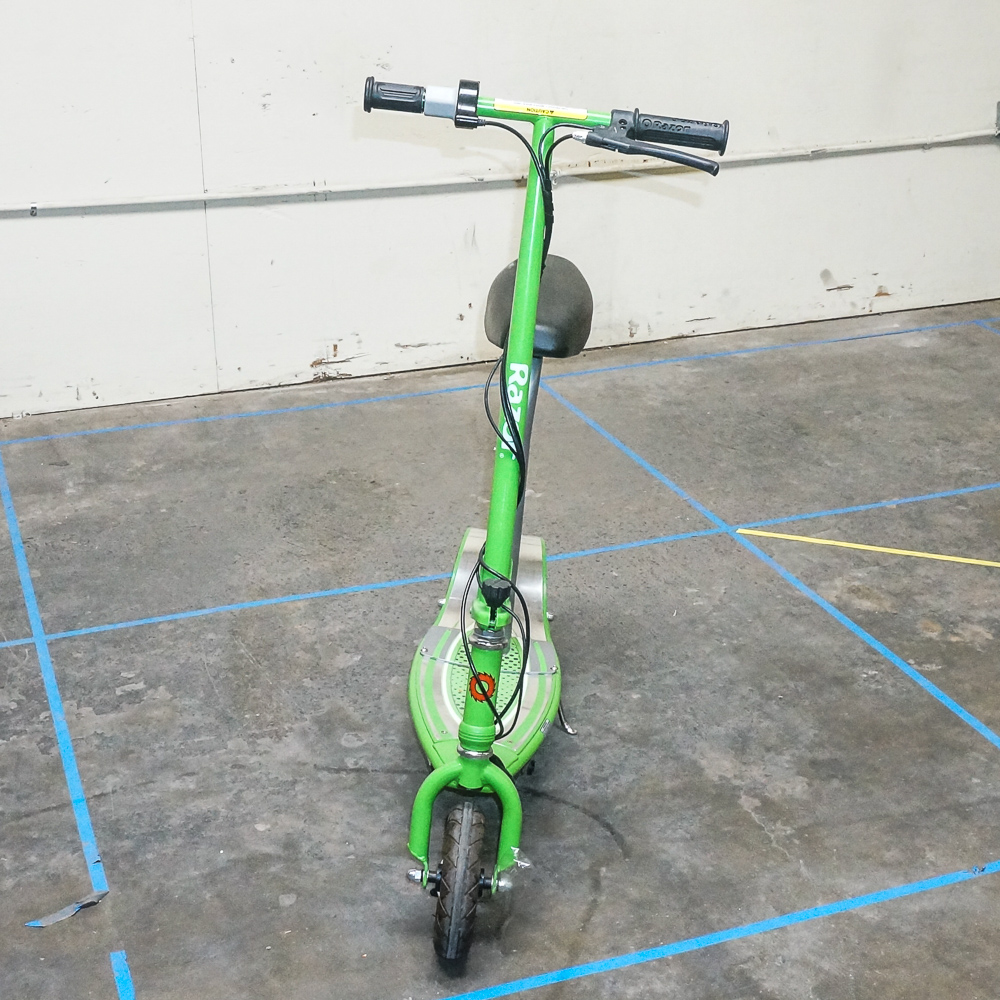 Razor E200S Seated Electric Scooter