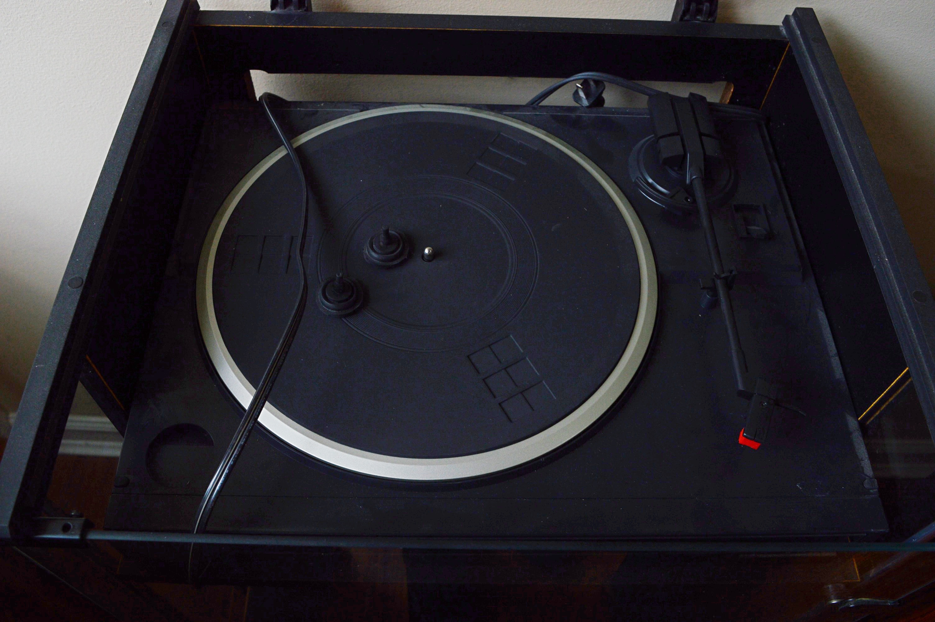 Fischer Floor Speakers, Kenwood Turntable, Speakers and Other Audio Accessories