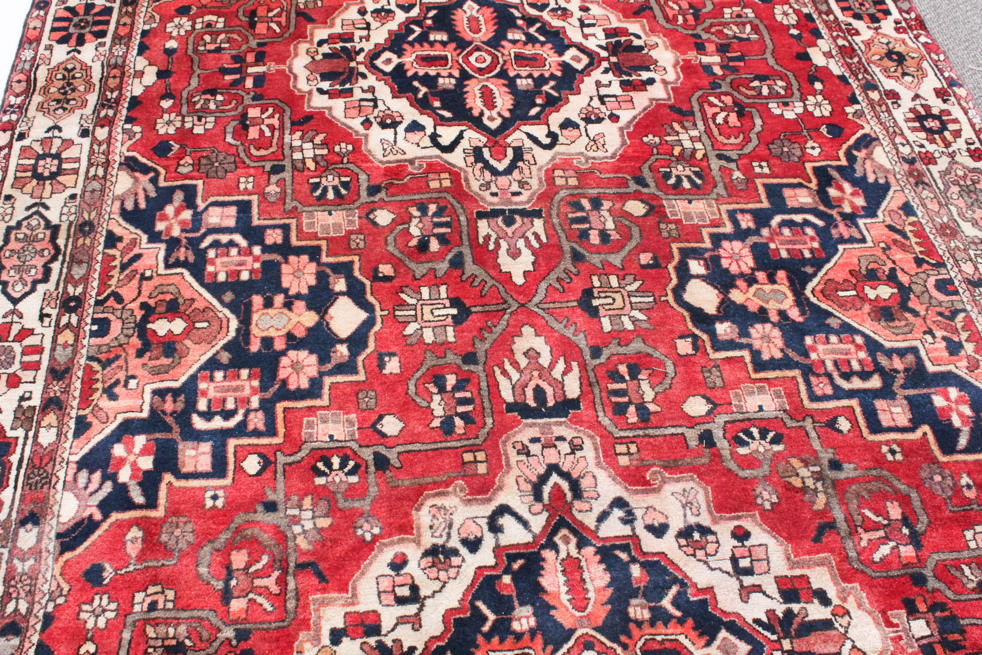 7' x 11' Hand-Knotted Persian Chahar Mahal Bakhtiari Room-Size Rug