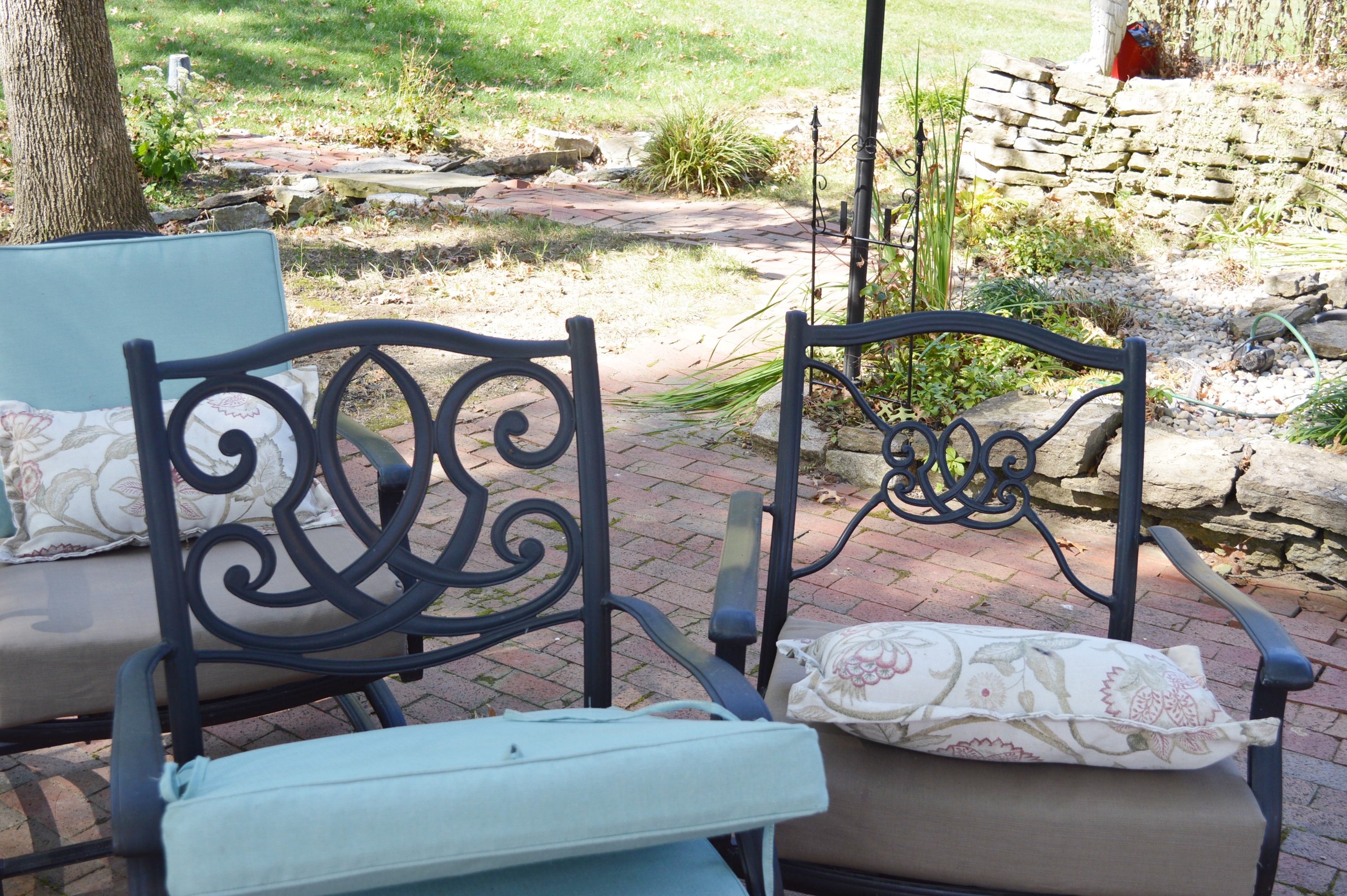 Two Swivel and Two Rocker Patio Chairs with Smith & Hawken Cushions