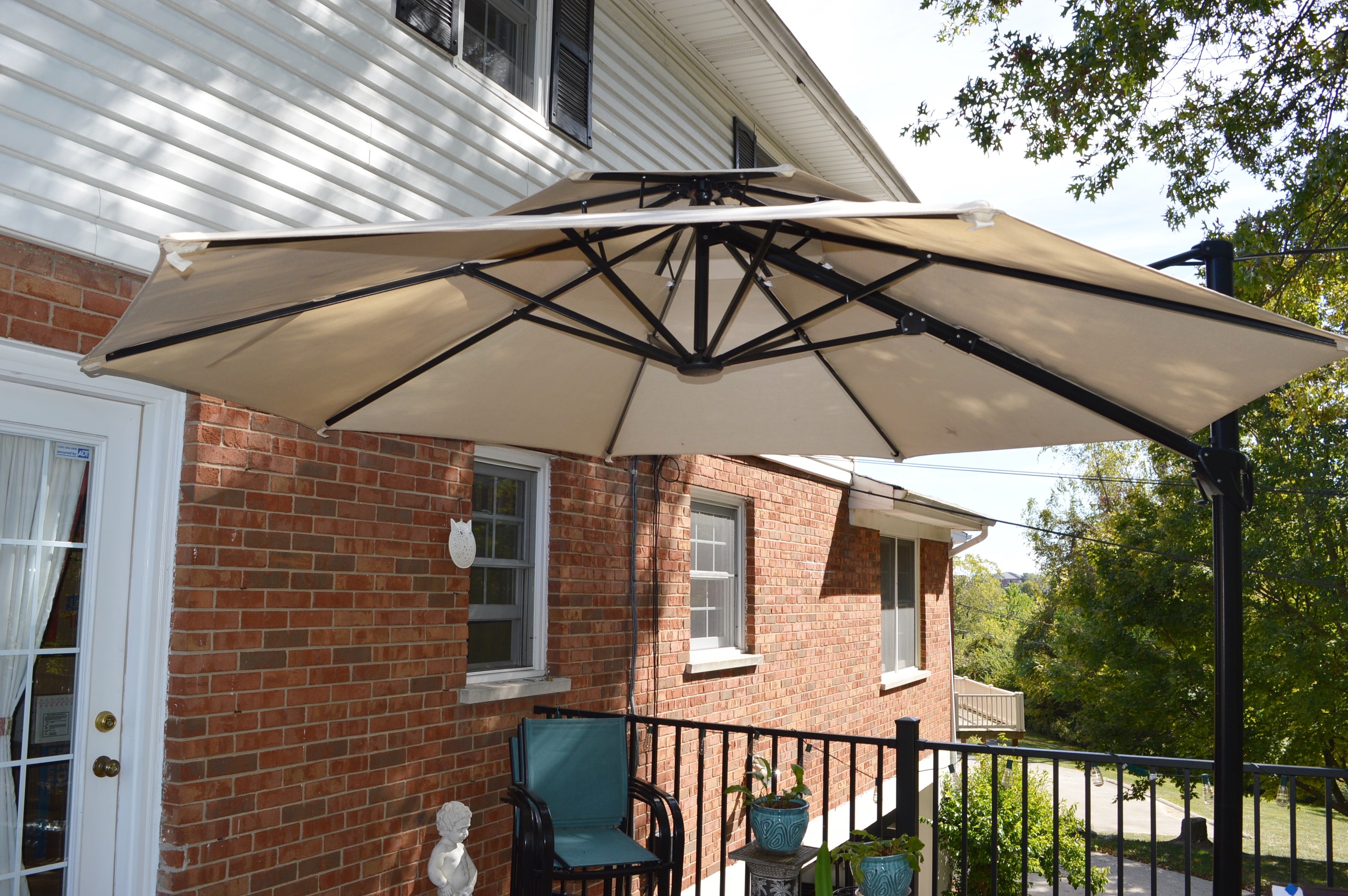 10' Retractable Patio Umbrella