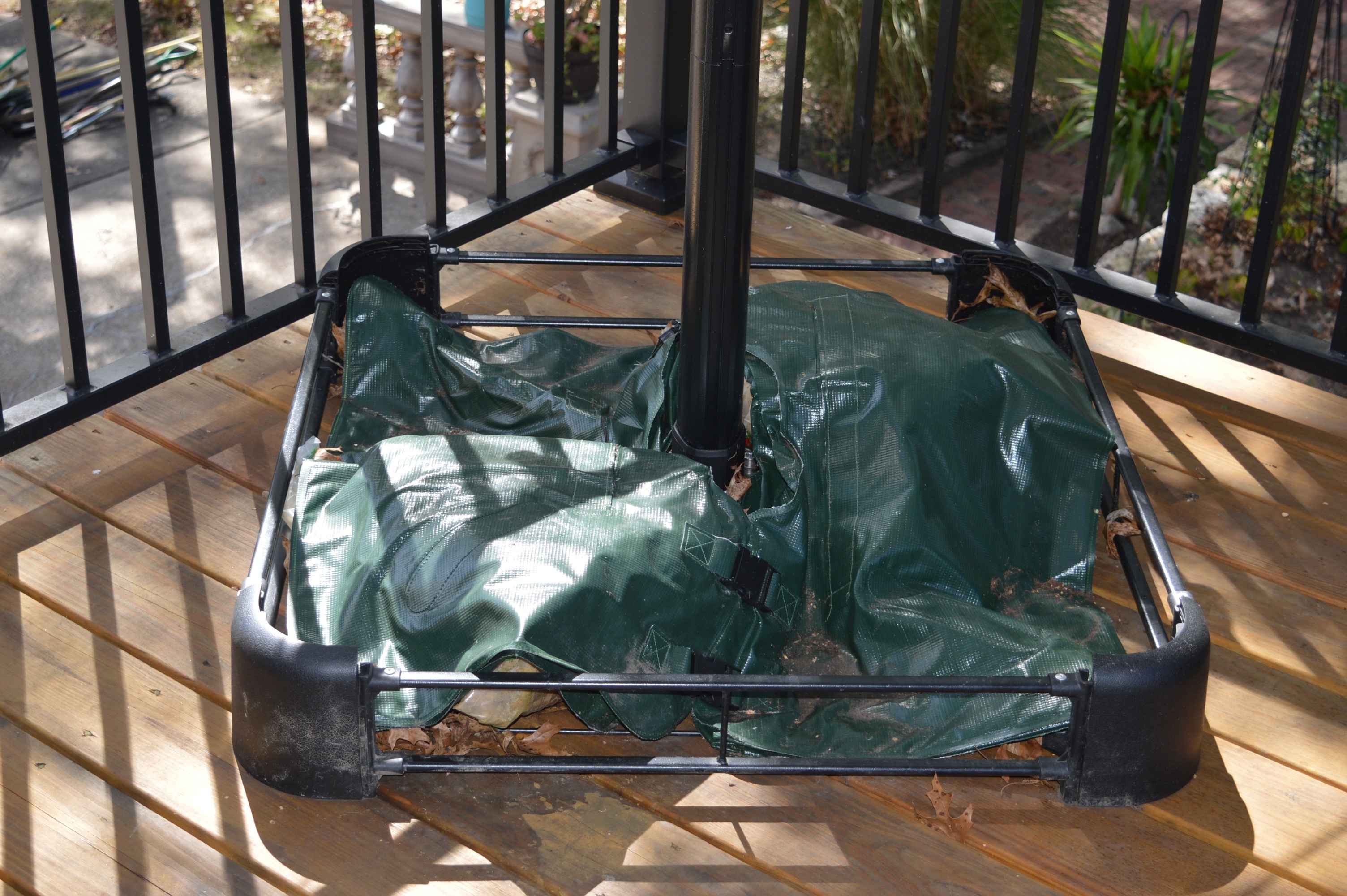 10' Retractable Patio Umbrella