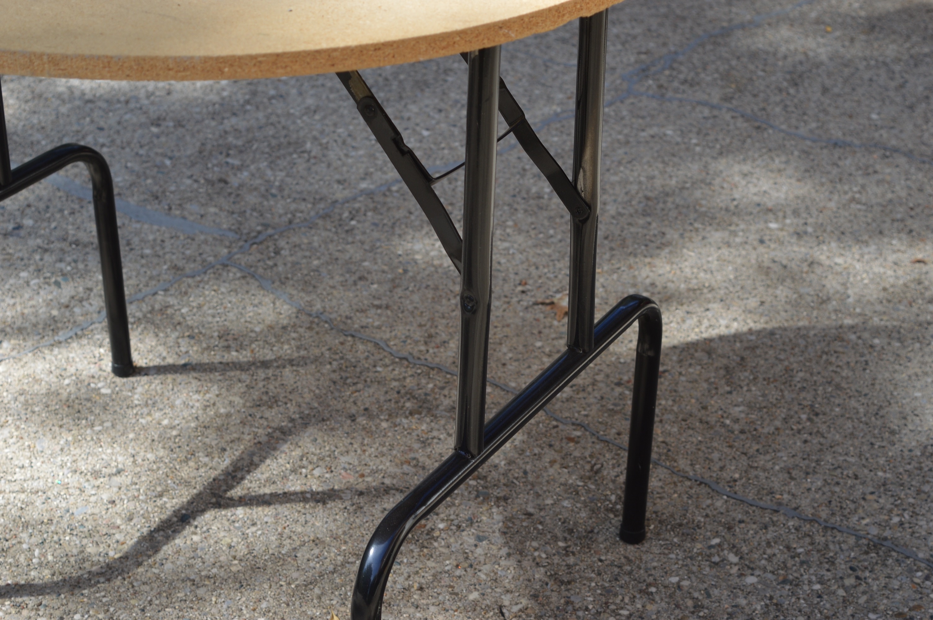 Round Folding Table